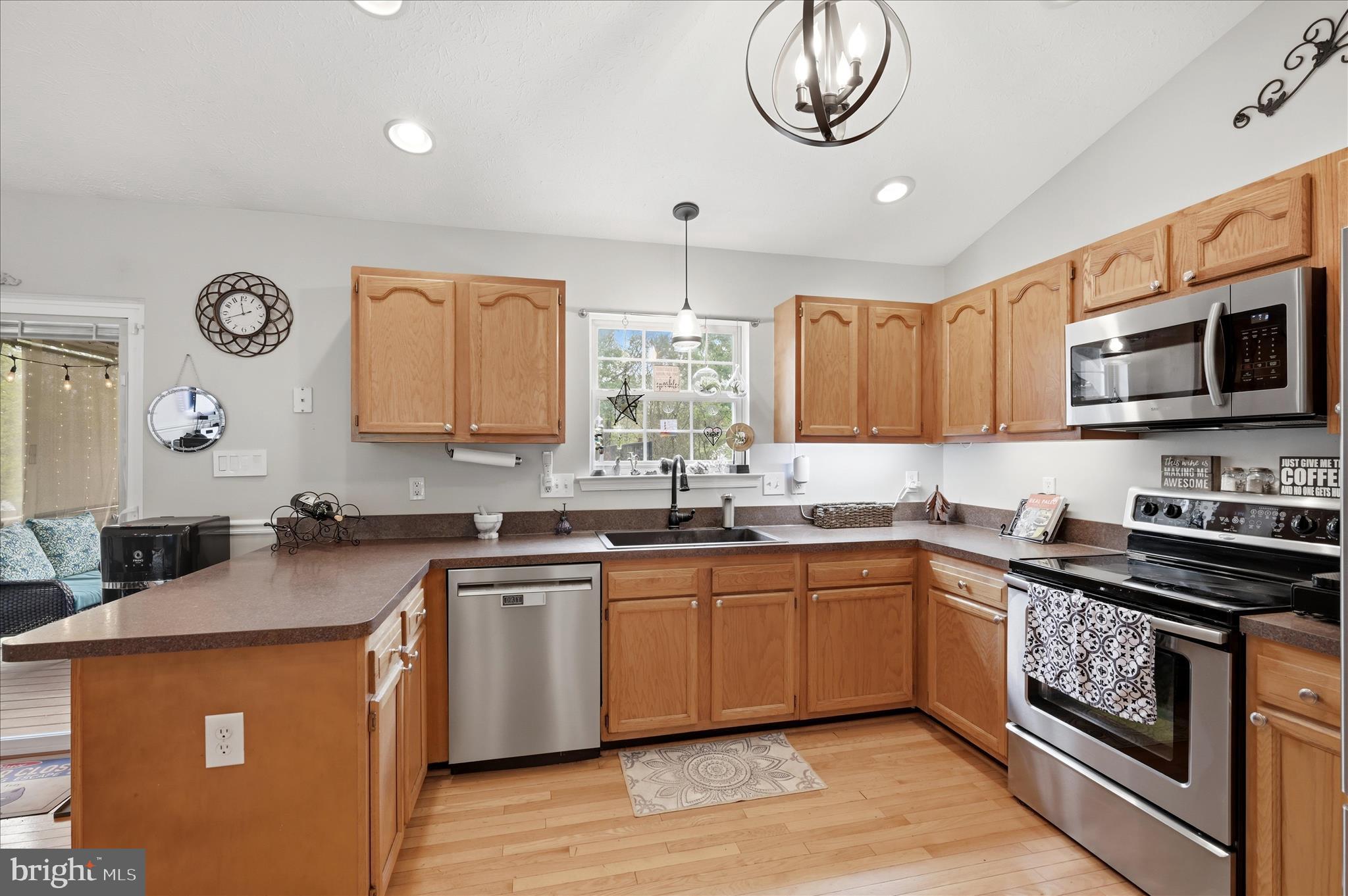 JEFFERSON VILLAGE - Residential