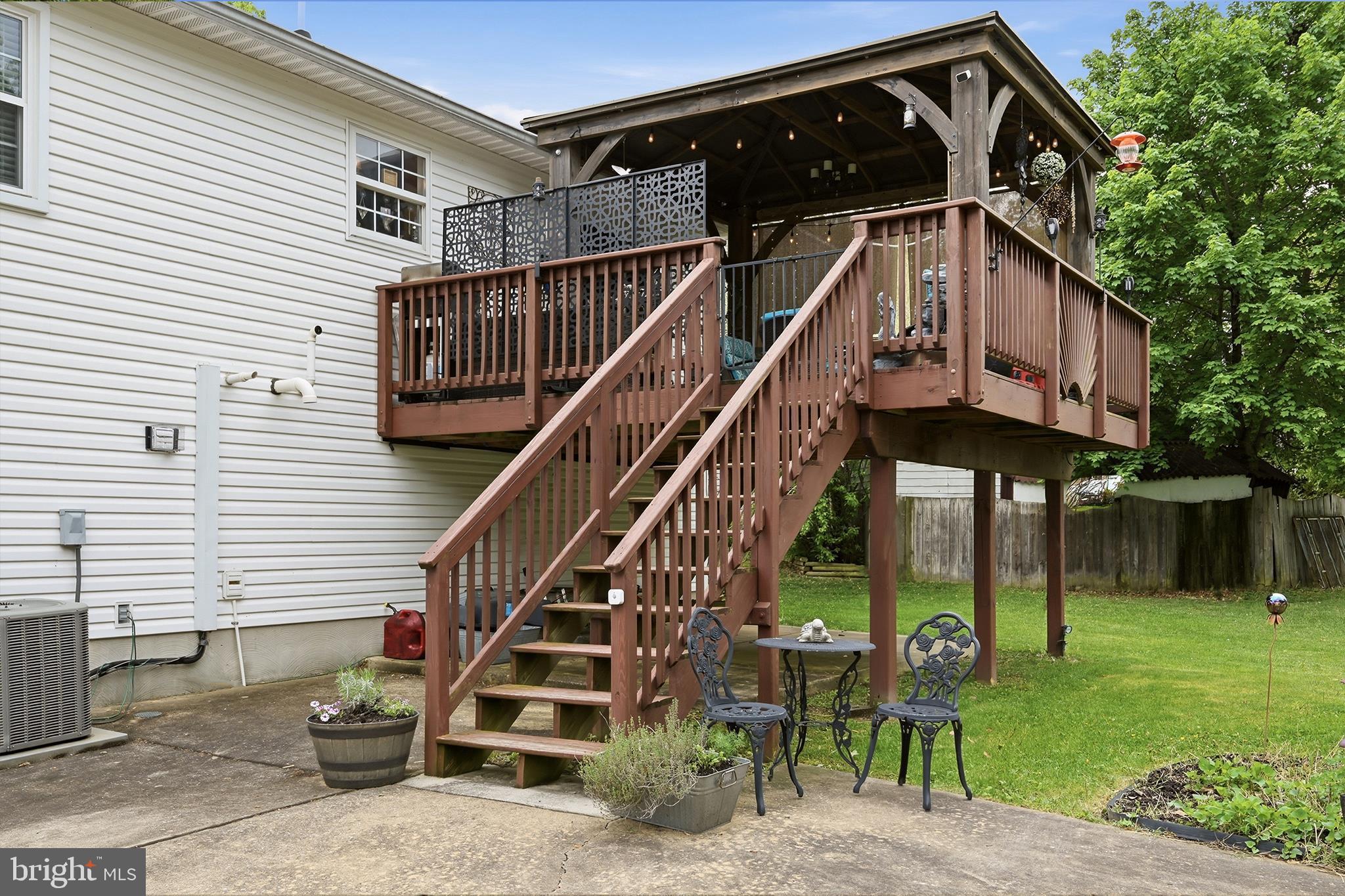 JEFFERSON VILLAGE - Residential