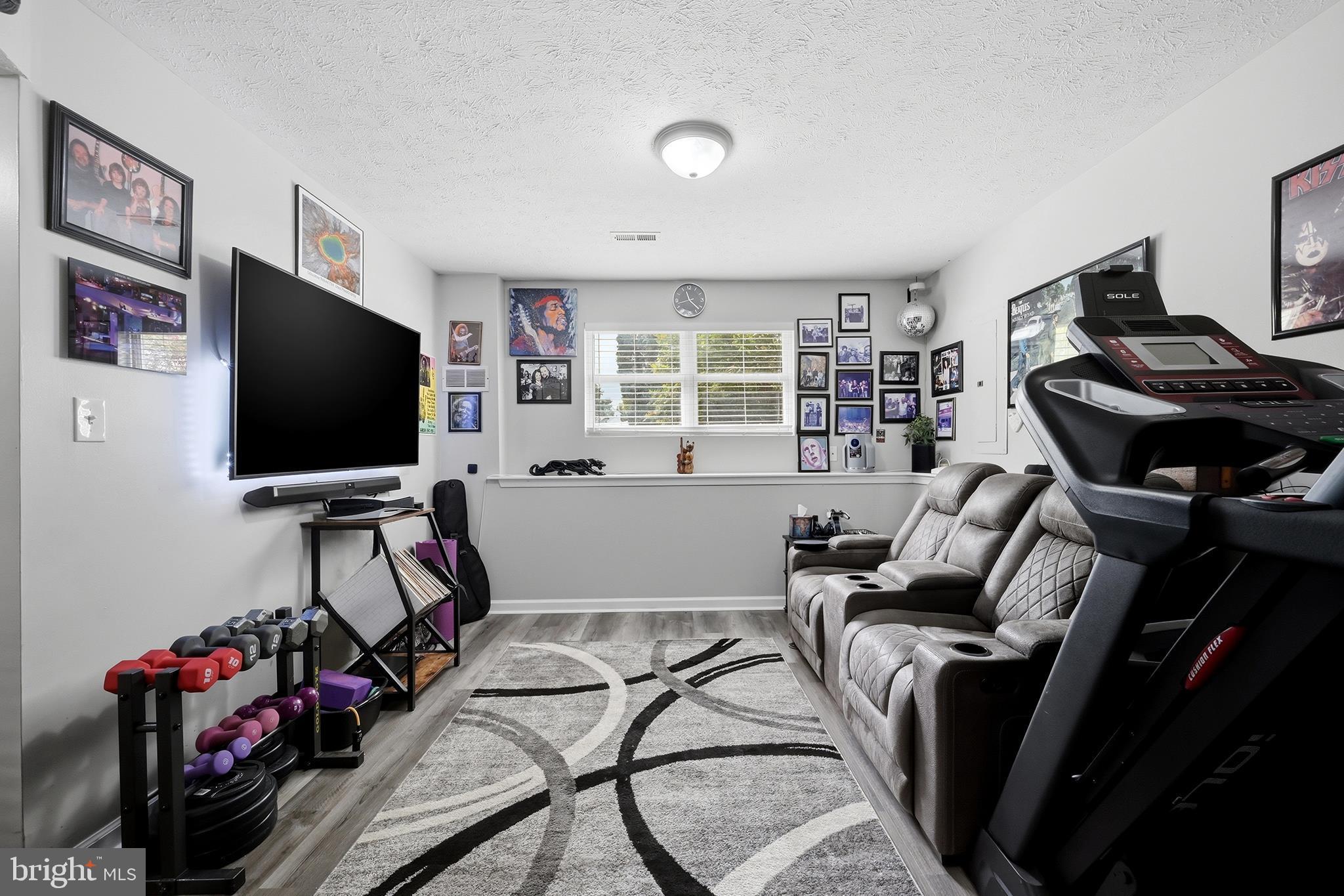 JEFFERSON VILLAGE - Residential