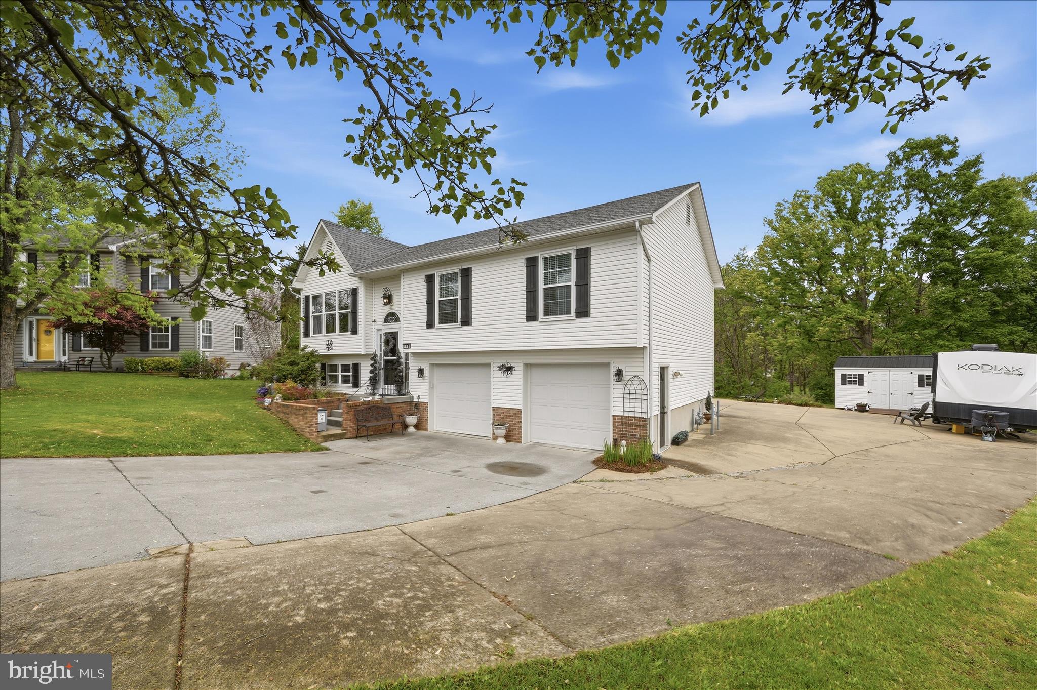 JEFFERSON VILLAGE - Residential