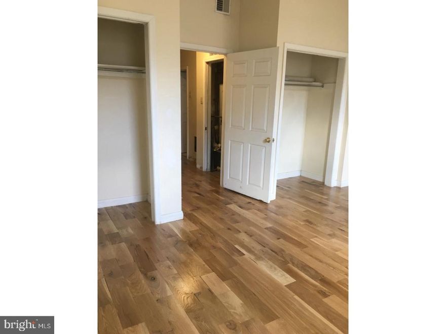 Great two bedroom apartment in Temple university area. Right on Broad St.  Hardwood Floors throughout, two very spacious bedrooms, nice spacious bath with classic subway tile shower.  Cozy open living kitchen area, lots of windows for natural light. Washer and Dryer access in the basement is free. Tall ceilings. Easy access to public transportation, safe block close to everything. Available June 1st.