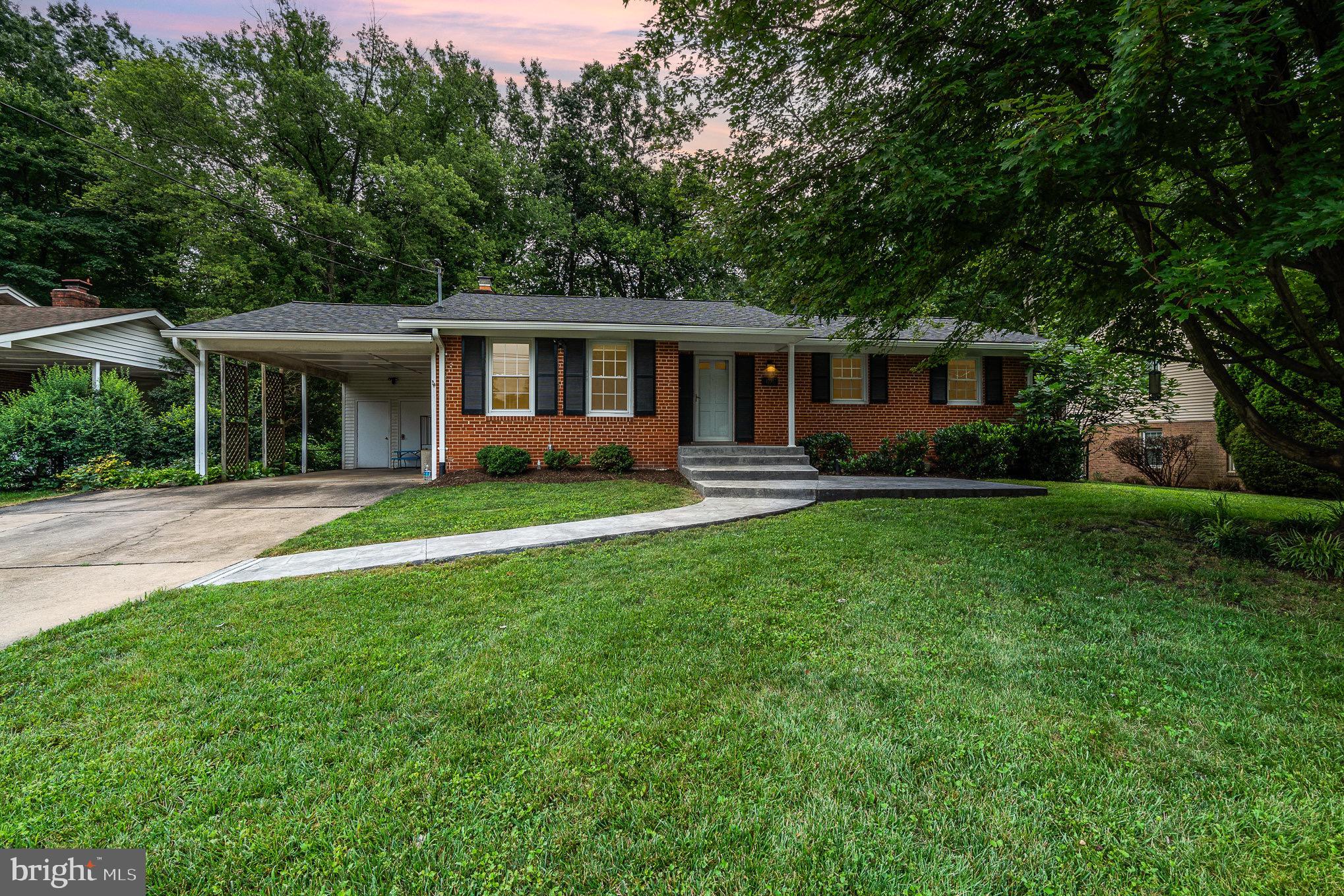 MOSBY WOODS - Residential Lease