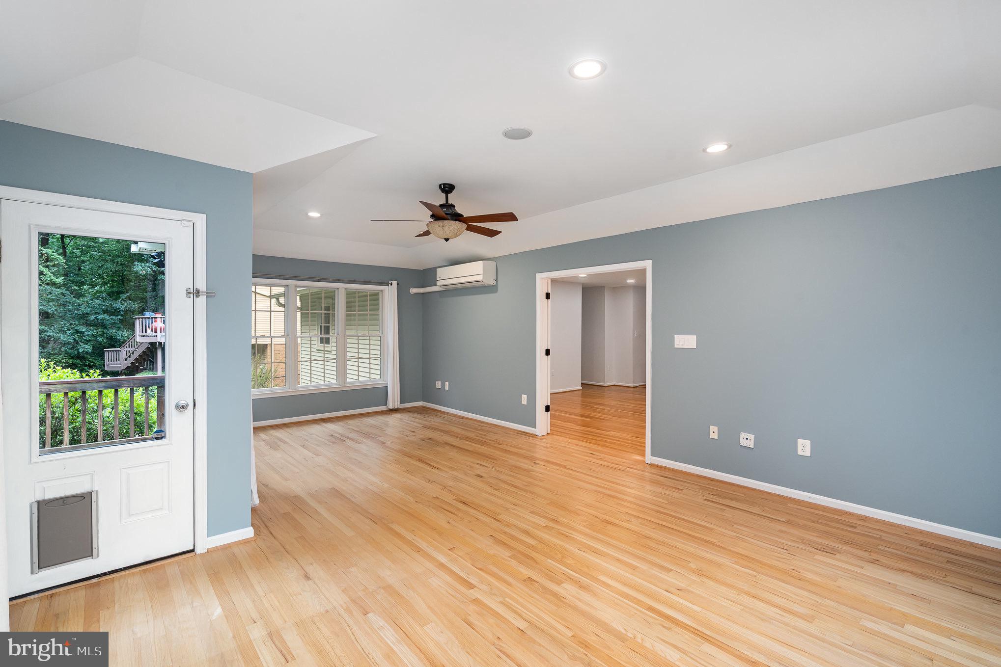 MOSBY WOODS - Residential Lease