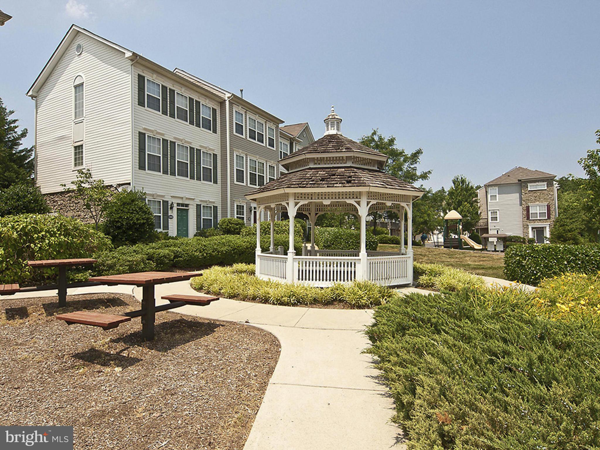 PARKSIDE AT ASHBURN - Residential