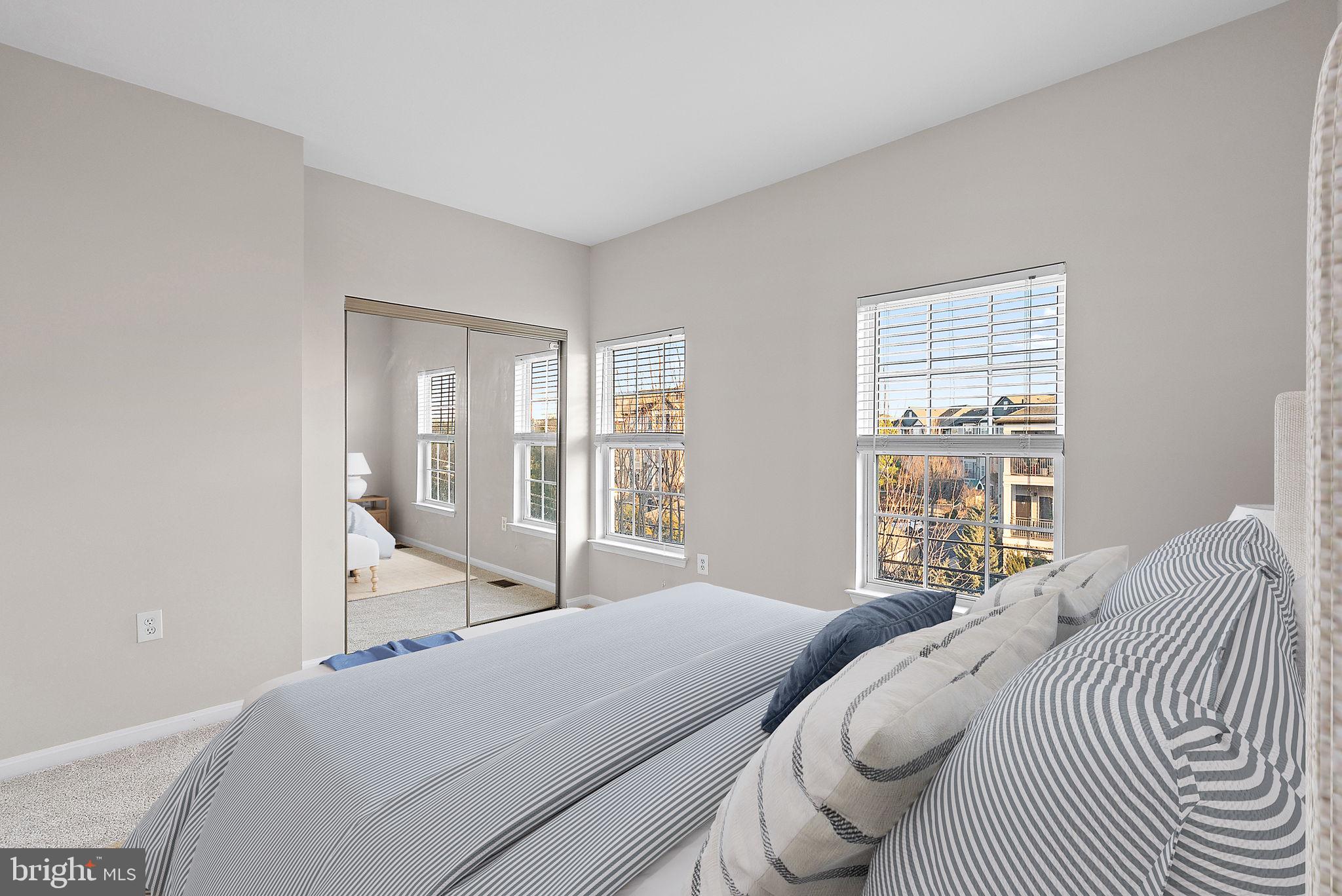 PARKSIDE AT ASHBURN - Residential