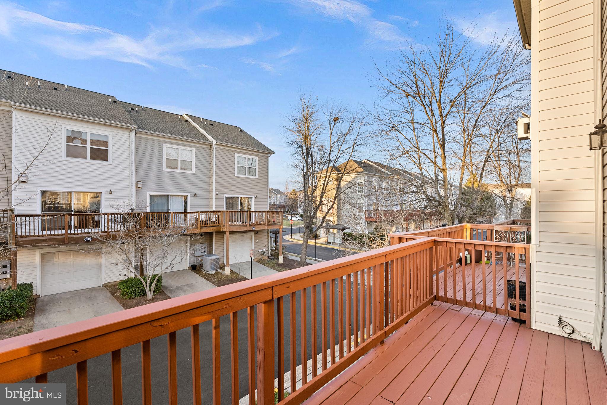 PARKSIDE AT ASHBURN - Residential