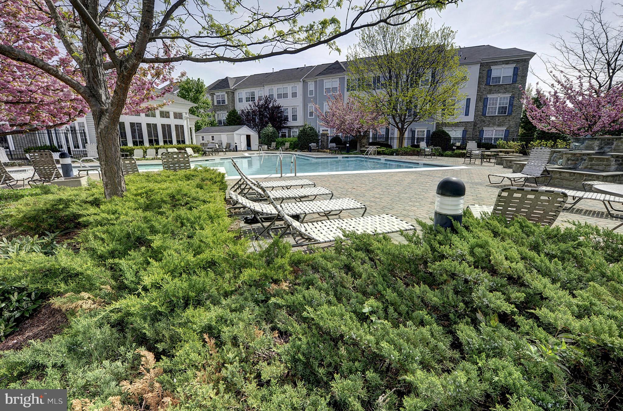 PARKSIDE AT ASHBURN - Residential