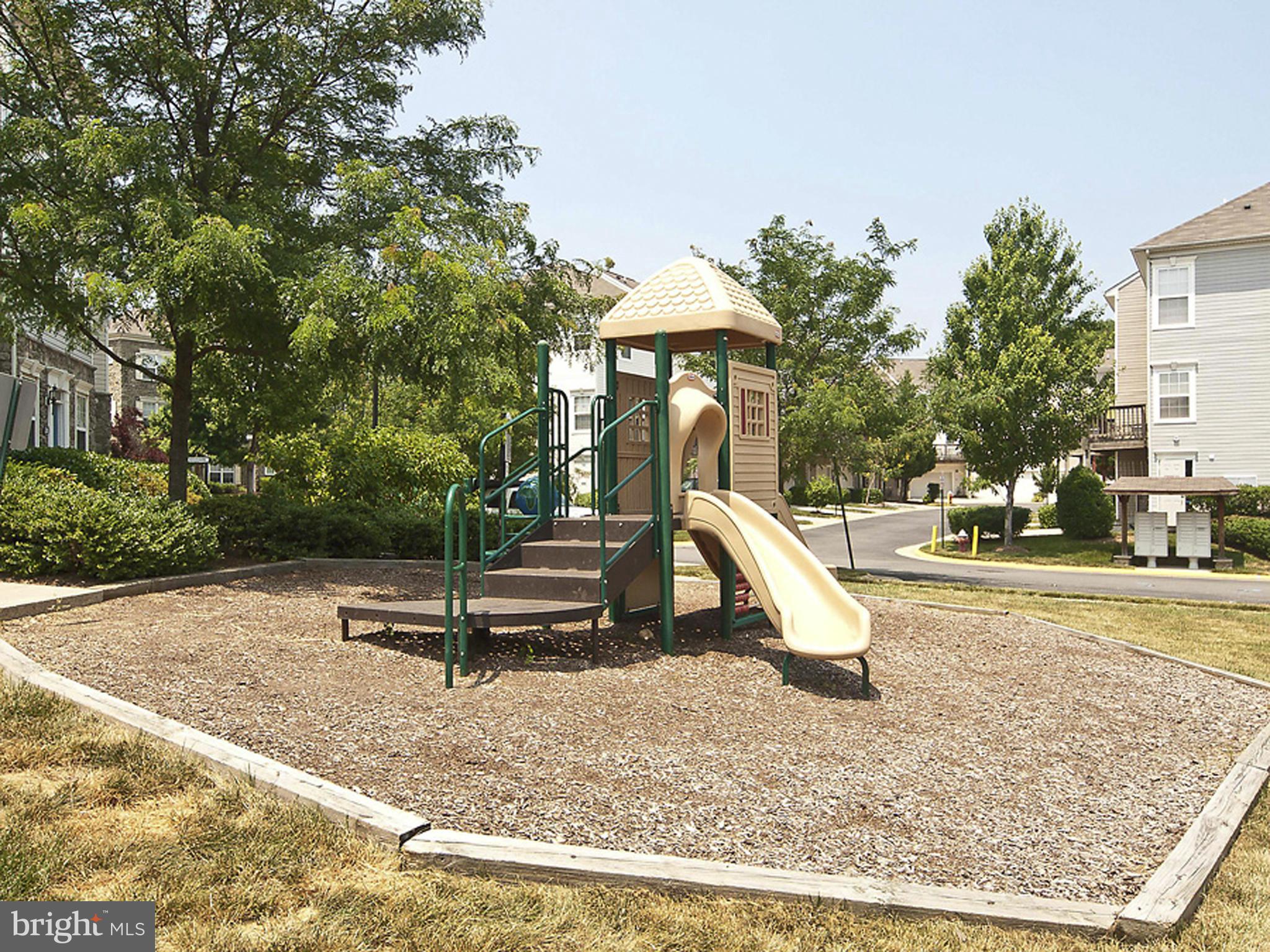 PARKSIDE AT ASHBURN - Residential