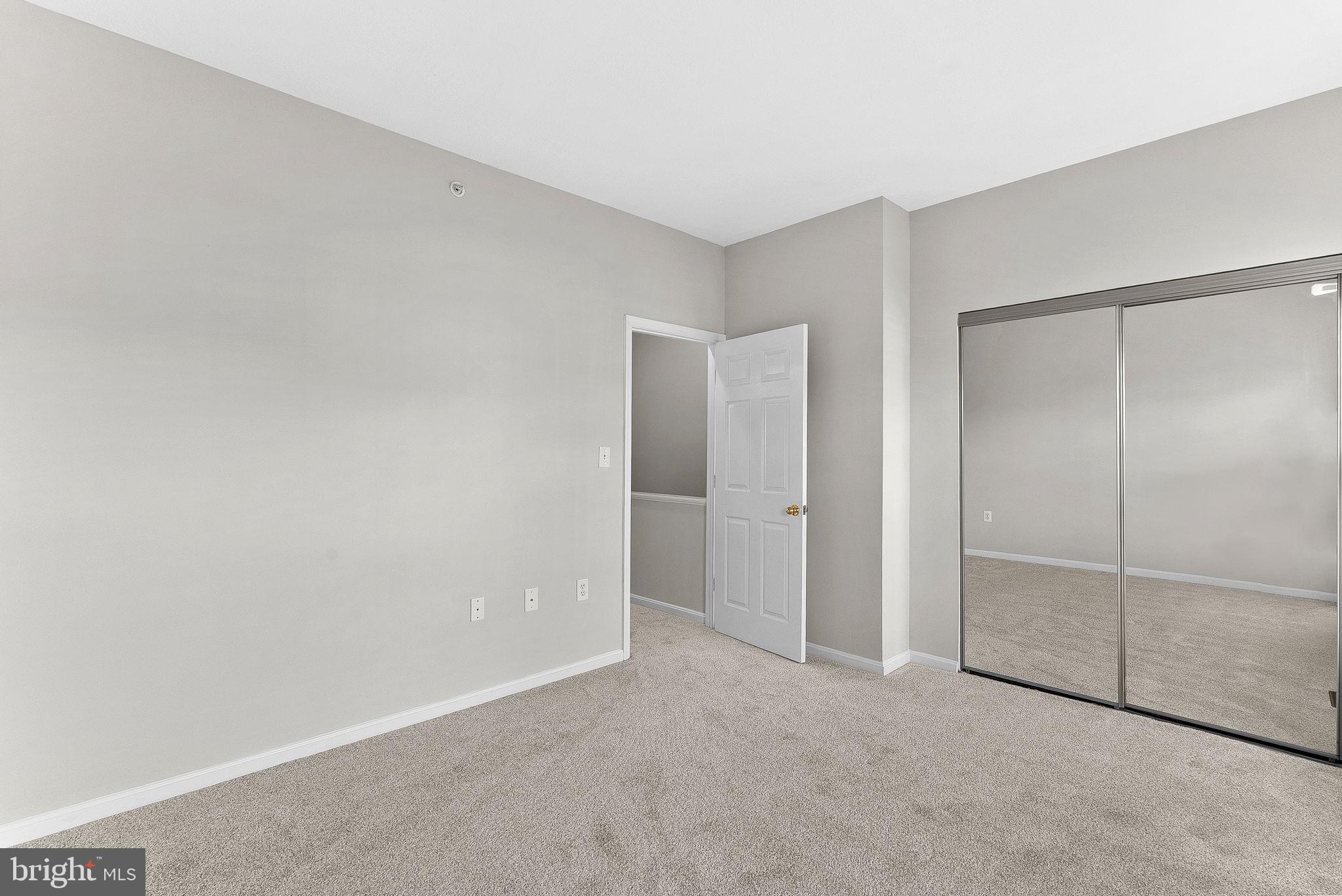 PARKSIDE AT ASHBURN - Residential