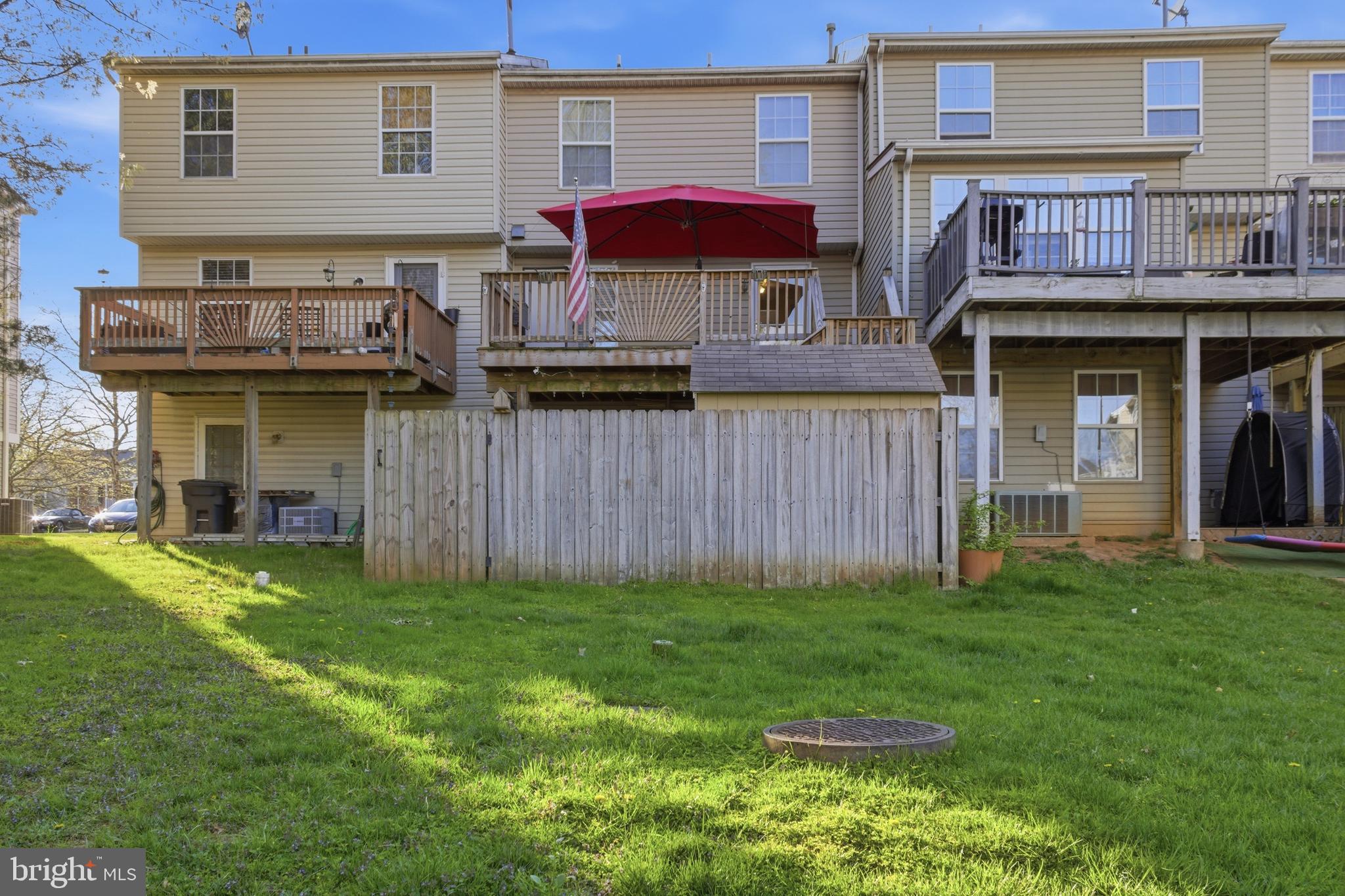 BRENTWOOD MANOR - Residential