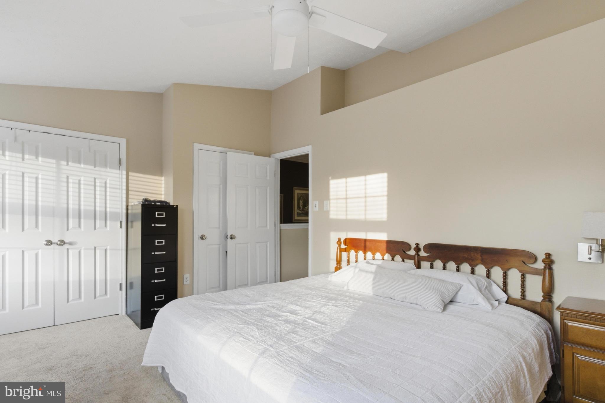 BRENTWOOD MANOR - Residential