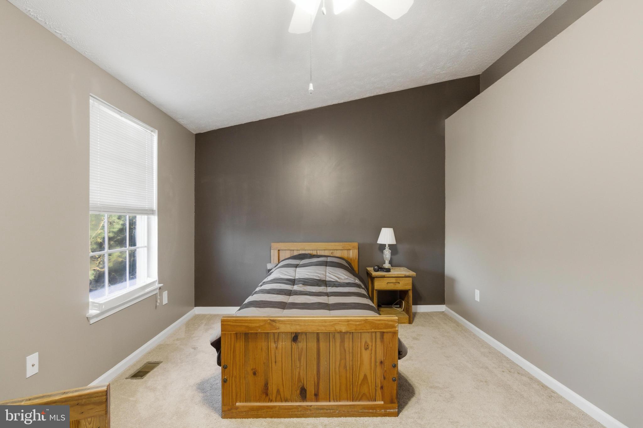 BRENTWOOD MANOR - Residential