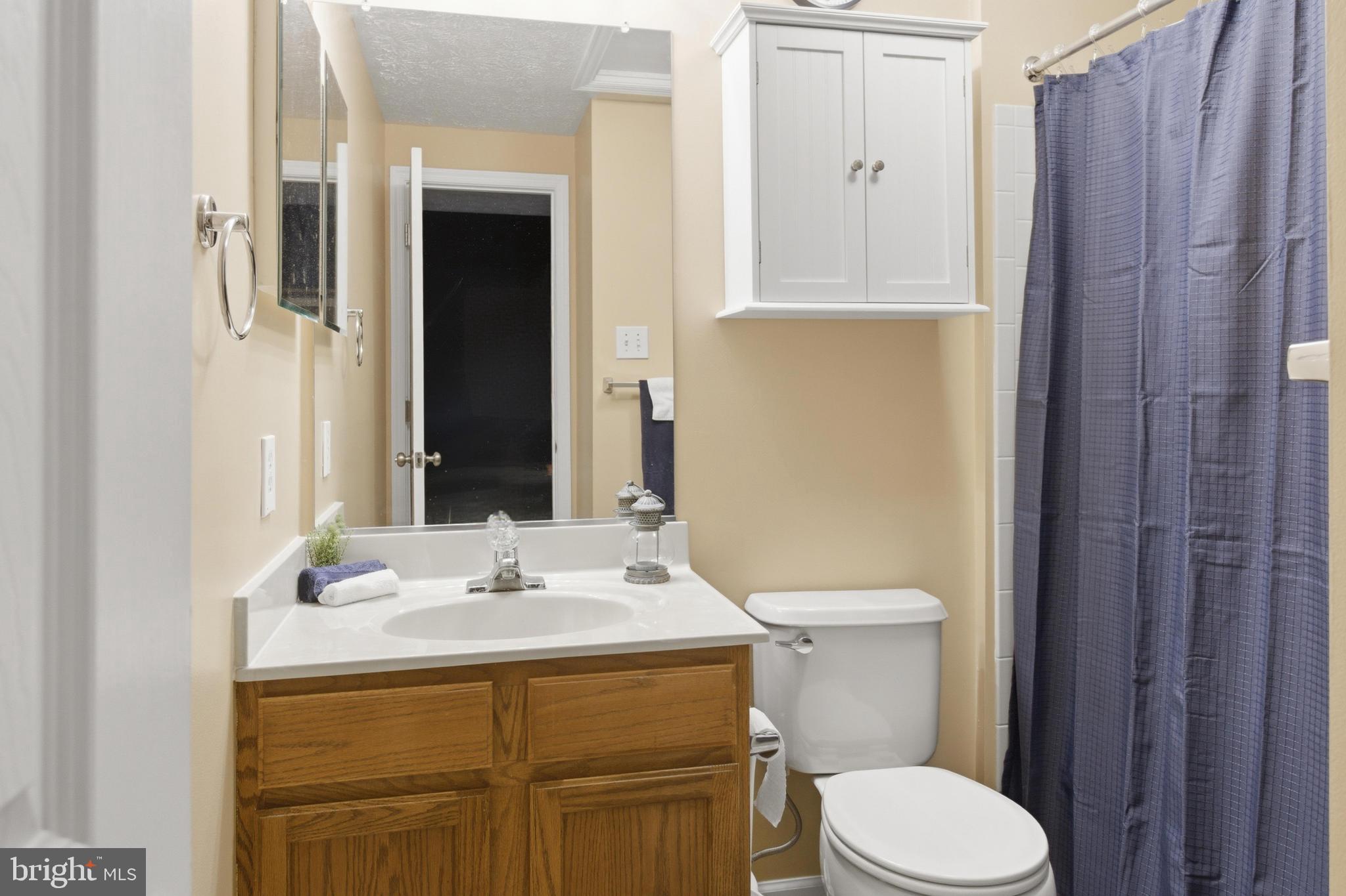 BRENTWOOD MANOR - Residential