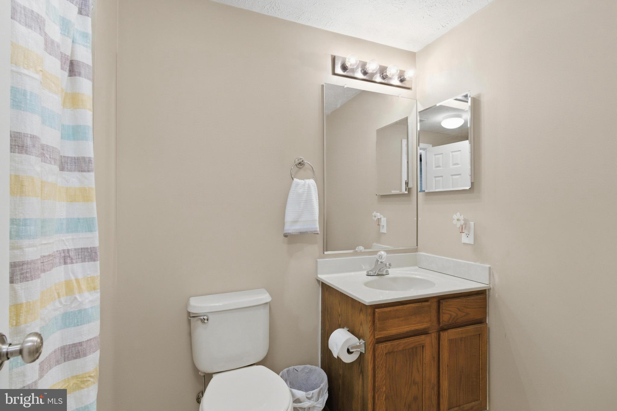 BRENTWOOD MANOR - Residential