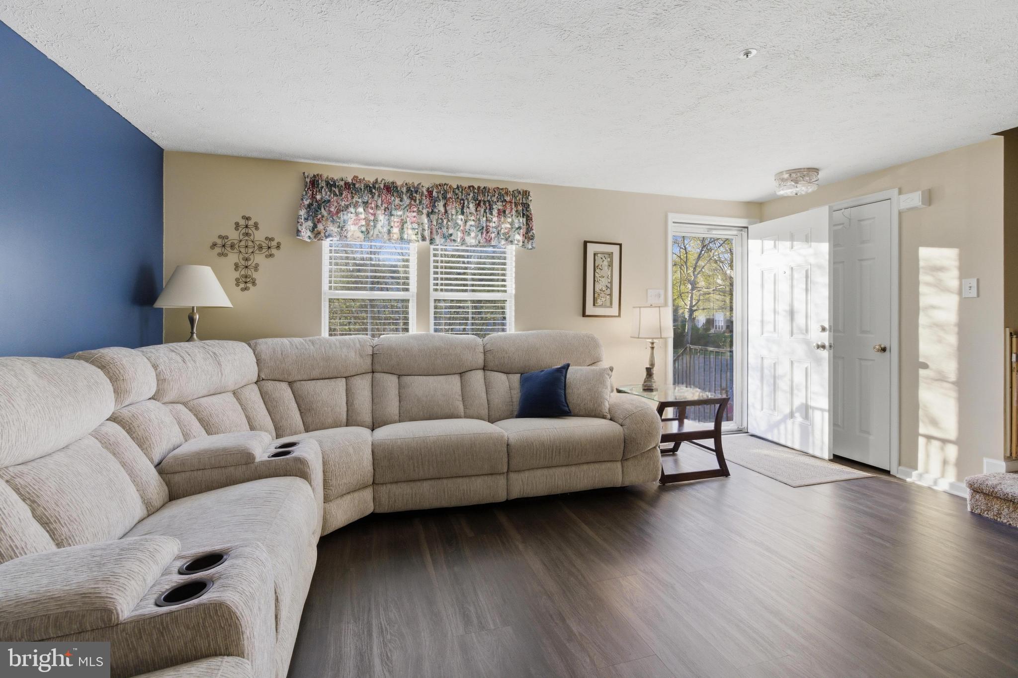 BRENTWOOD MANOR - Residential