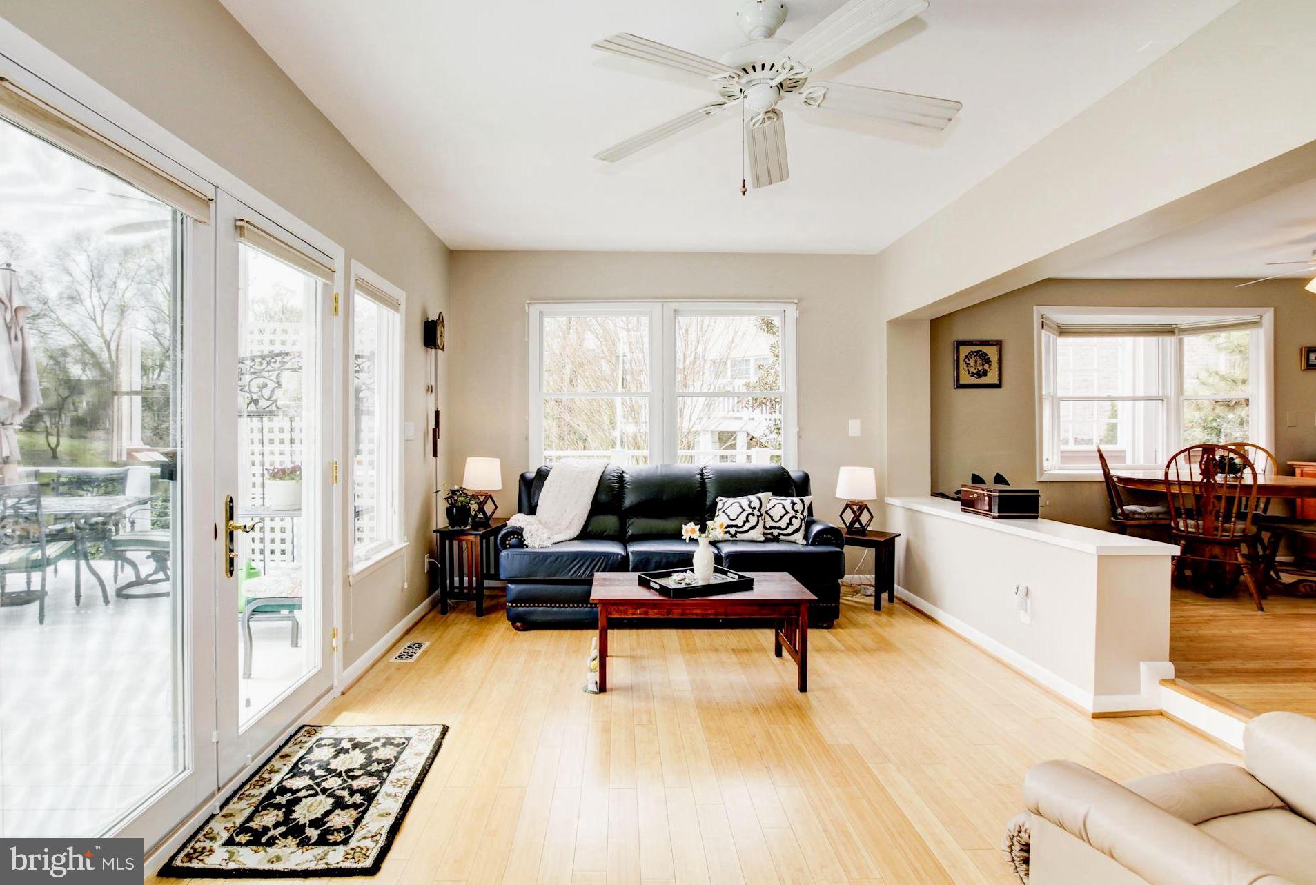 WHITEHALL BEACH - Residential