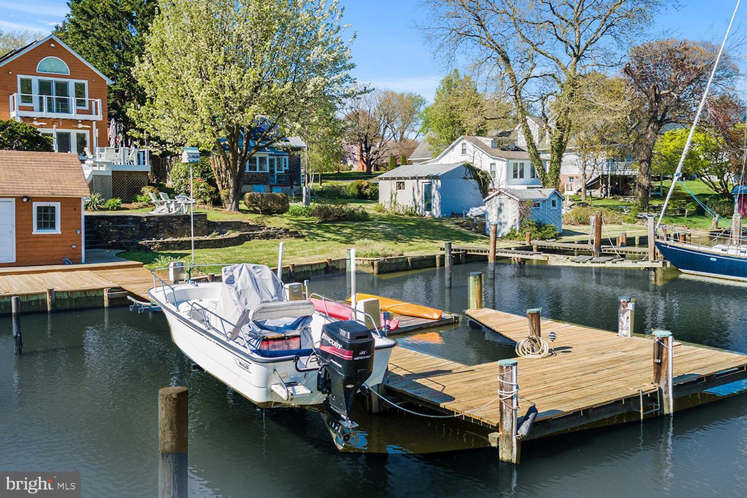 WHITEHALL BEACH - Residential