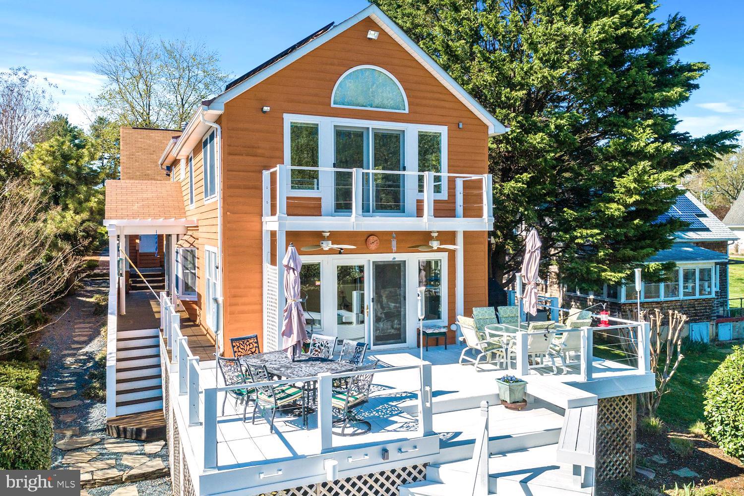 WHITEHALL BEACH - Residential