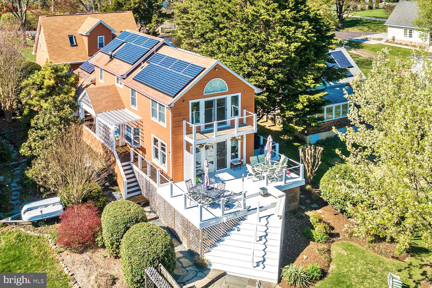 WHITEHALL BEACH - Residential