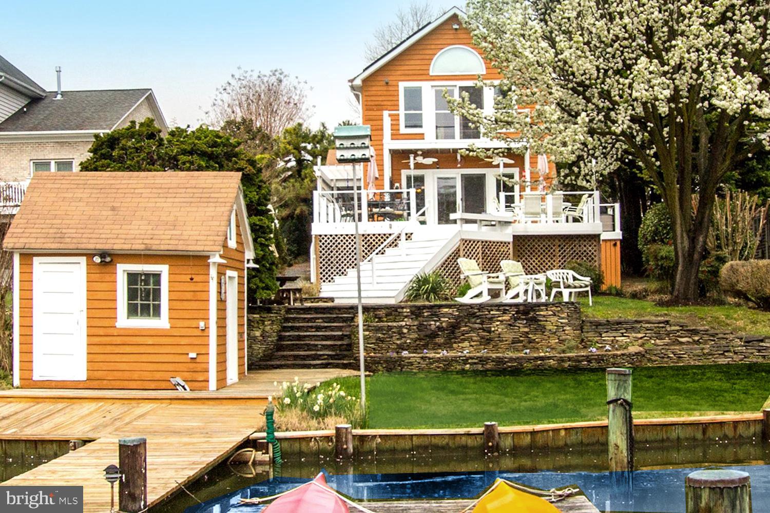 WHITEHALL BEACH - Residential