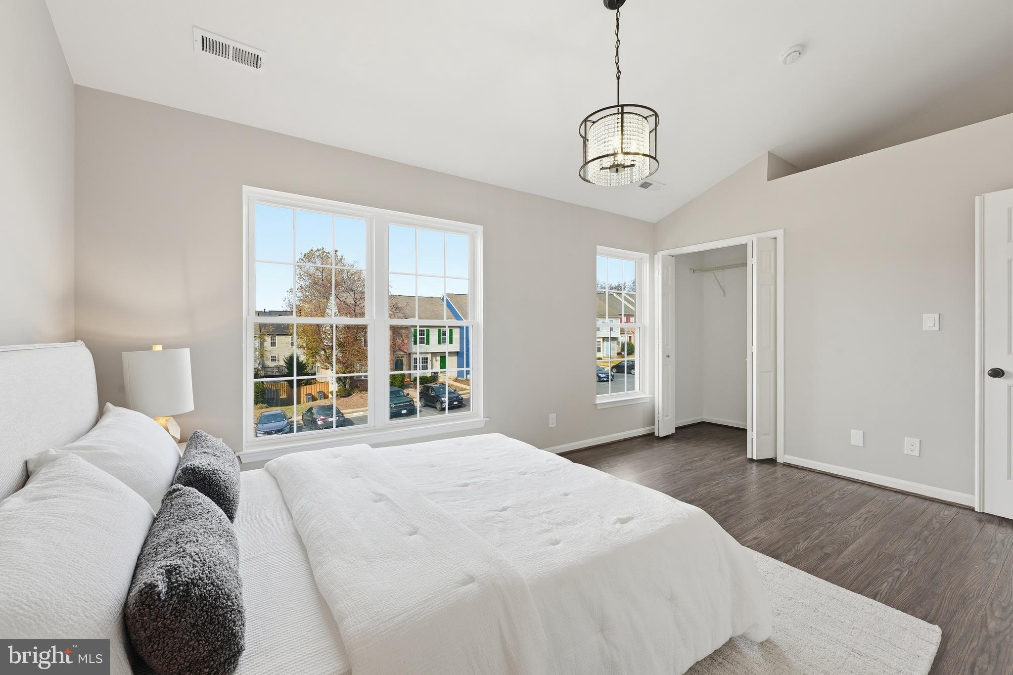 PRINCETON WOODS - Residential