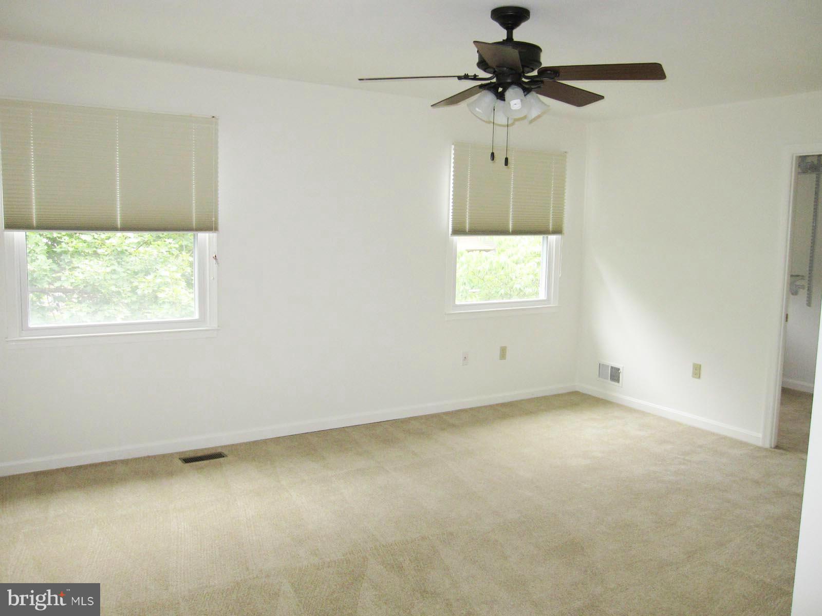LAKE DEVEREUX - Residential Lease
