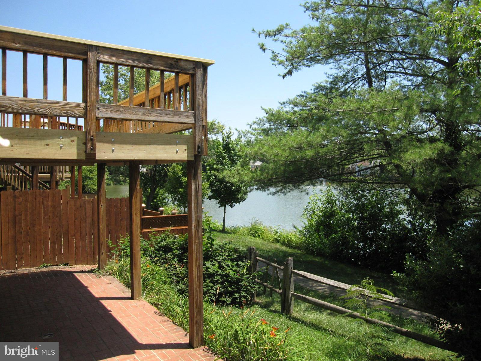 LAKE DEVEREUX - Residential Lease