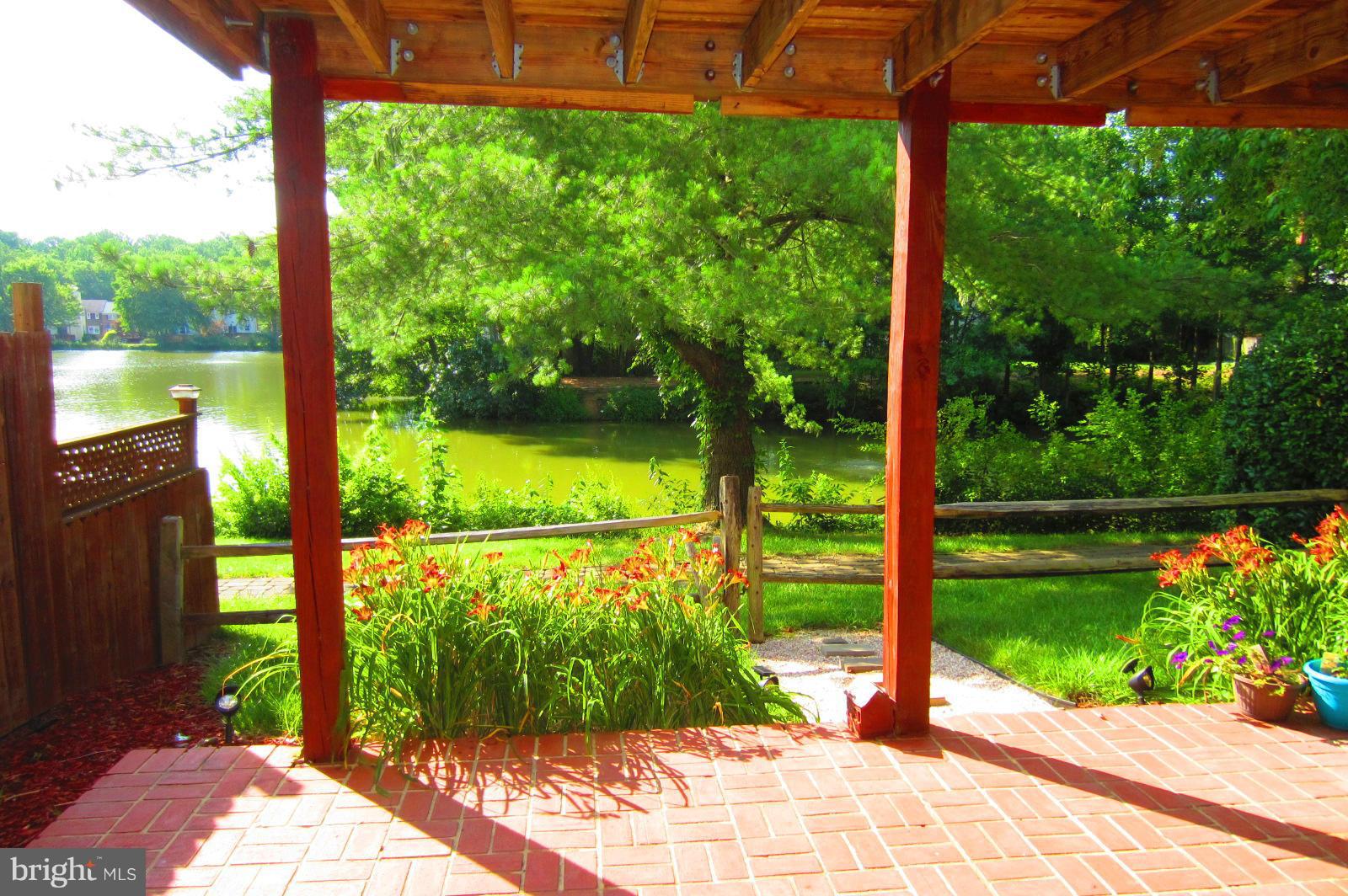LAKE DEVEREUX - Residential Lease