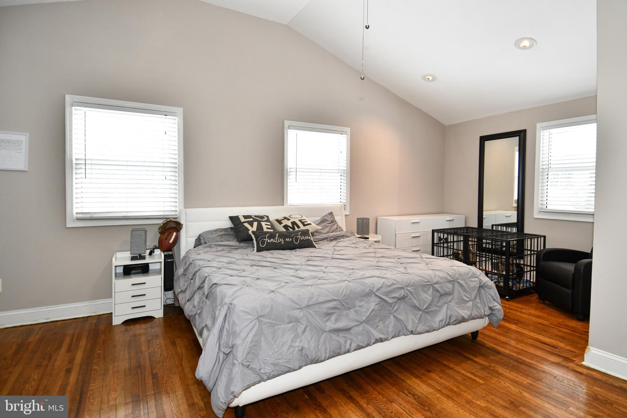 ROLLING VALLEY - Residential