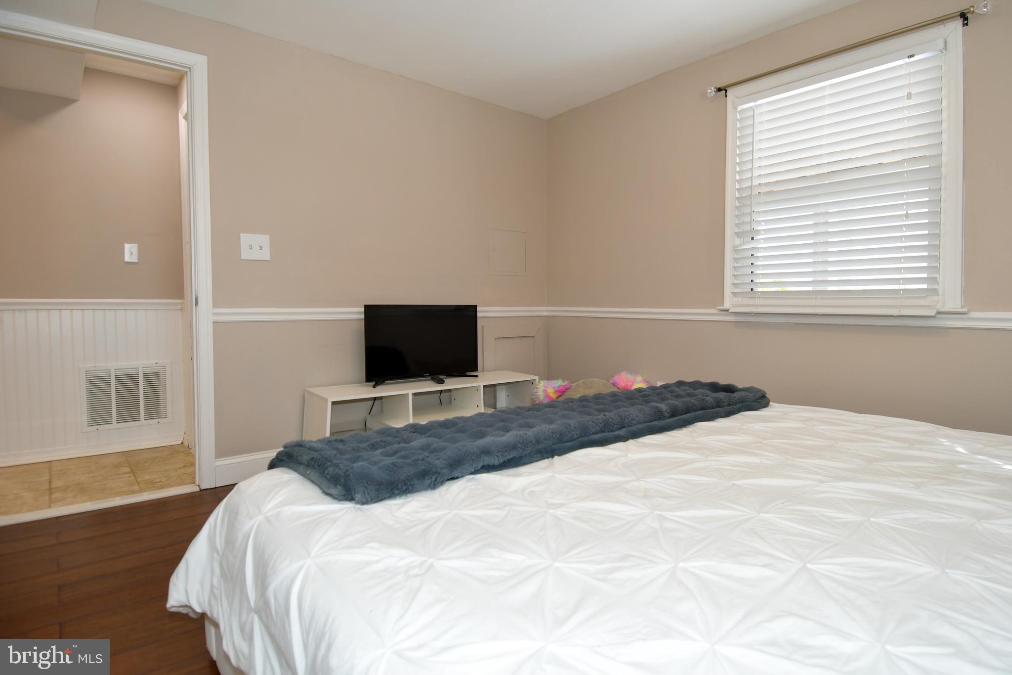 ROLLING VALLEY - Residential