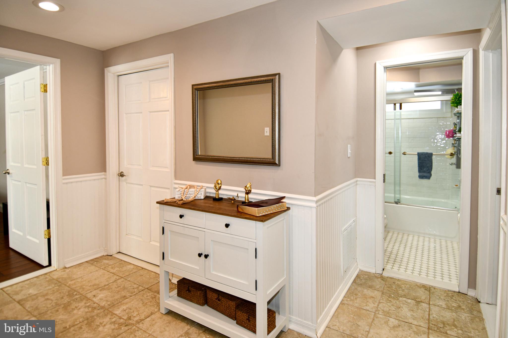 ROLLING VALLEY - Residential