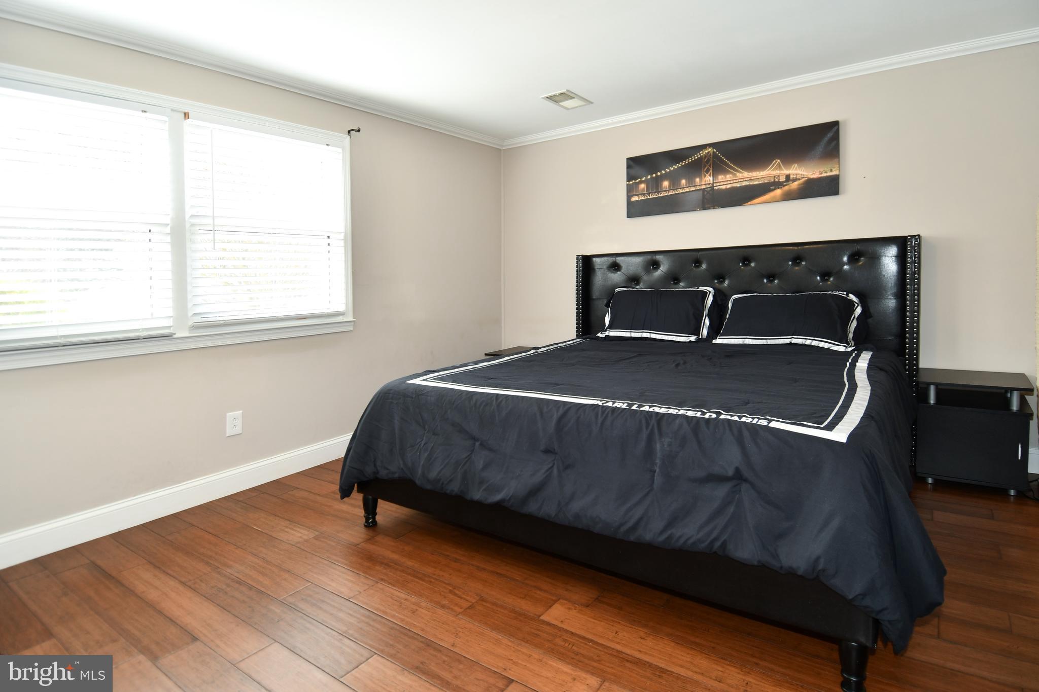 ROLLING VALLEY - Residential