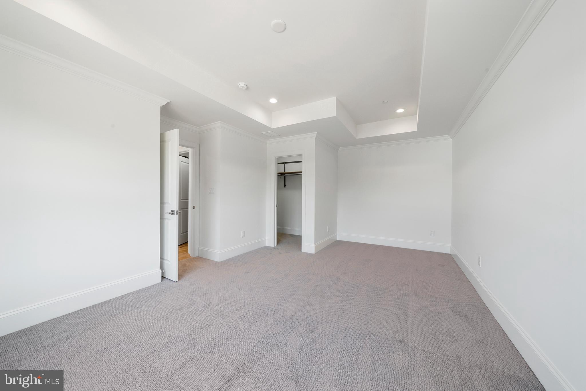 MEADOW CREEK - Residential