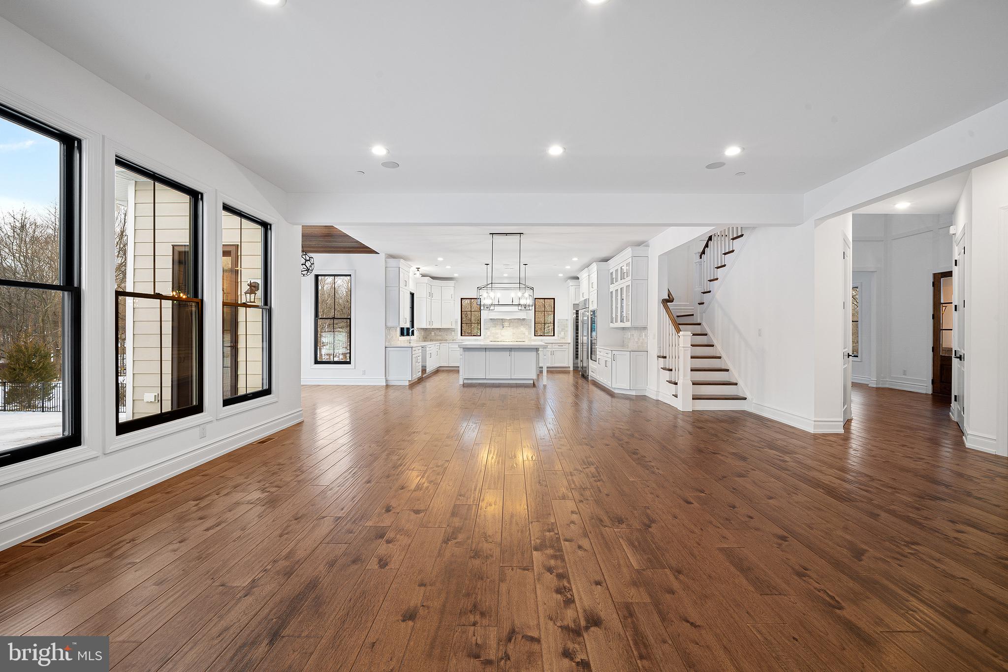 MEADOW CREEK - Residential