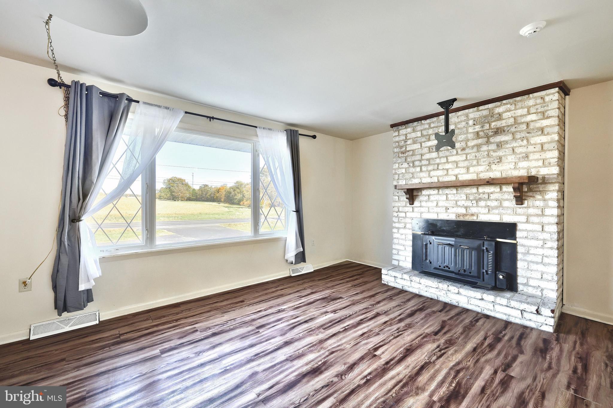 OXFORD TOWNSHIP - Residential