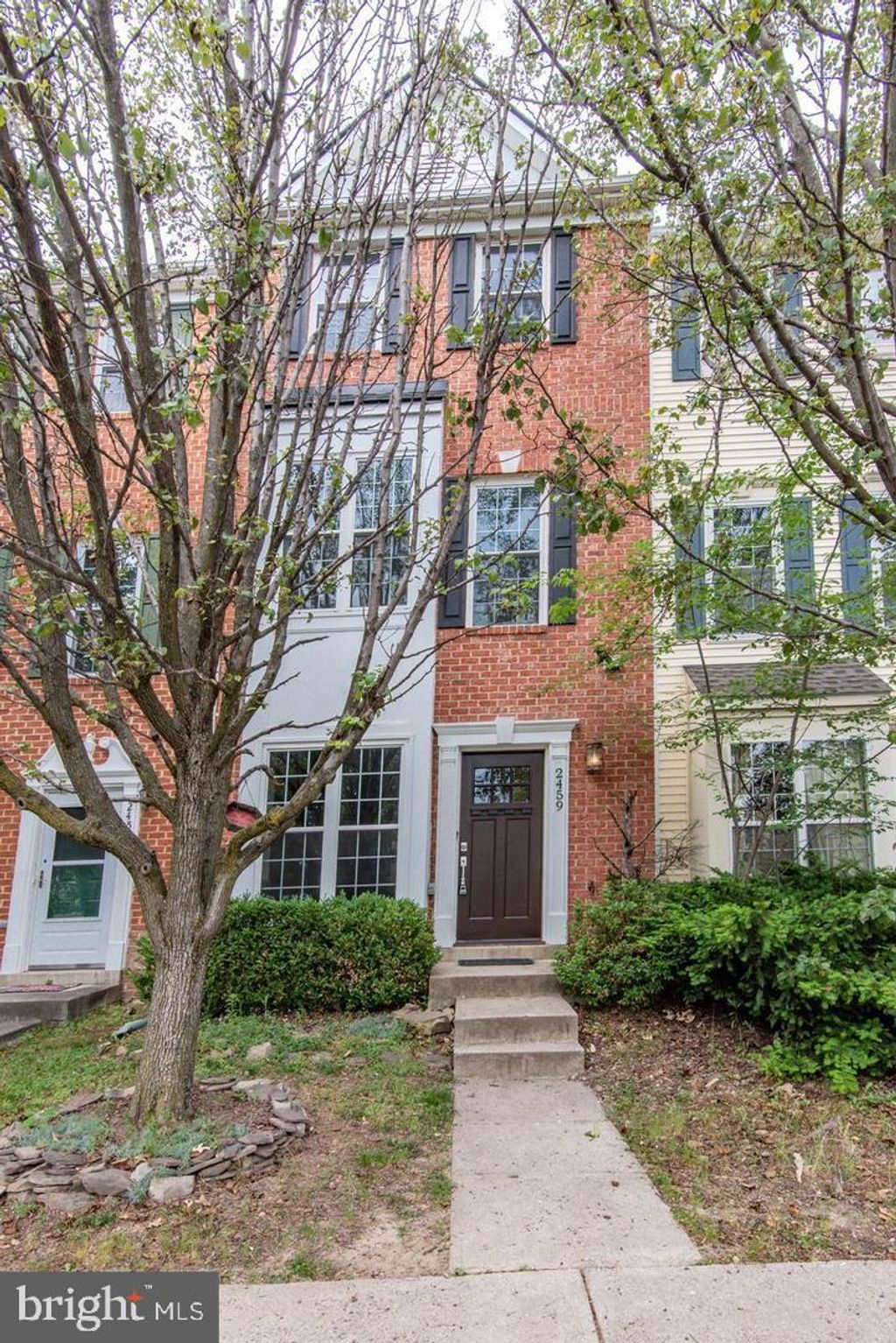 Photo of 2459 Old Silo Court, HERNDON, VA 20171 (MLS # VAFX2275382)