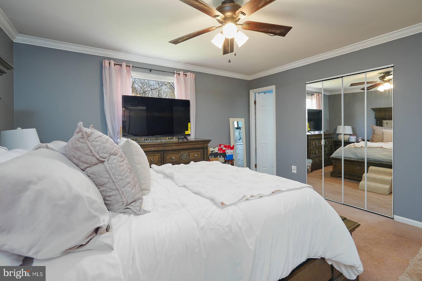 HUNTERS WOODS - Residential