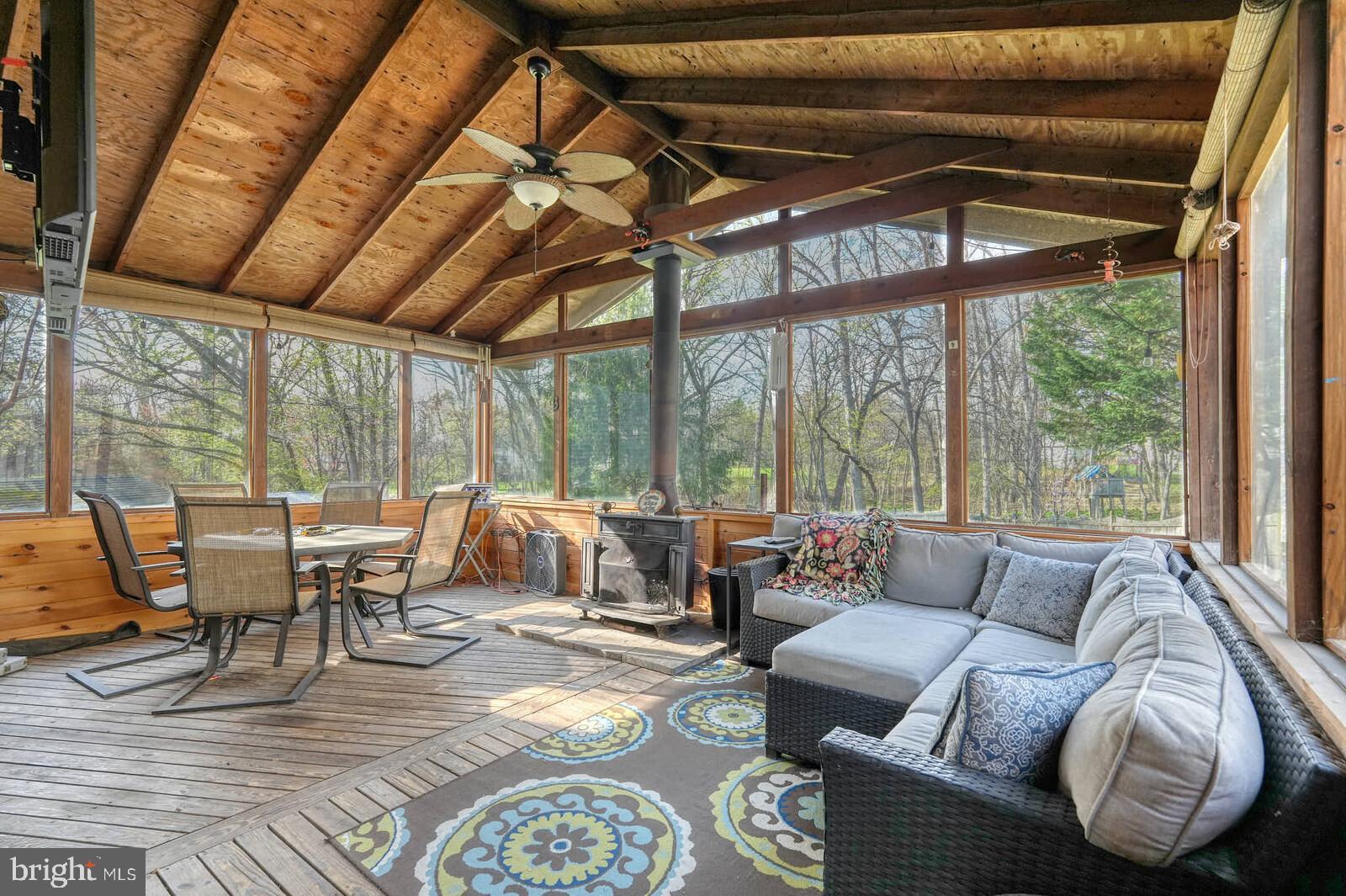 HUNTERS WOODS - Residential