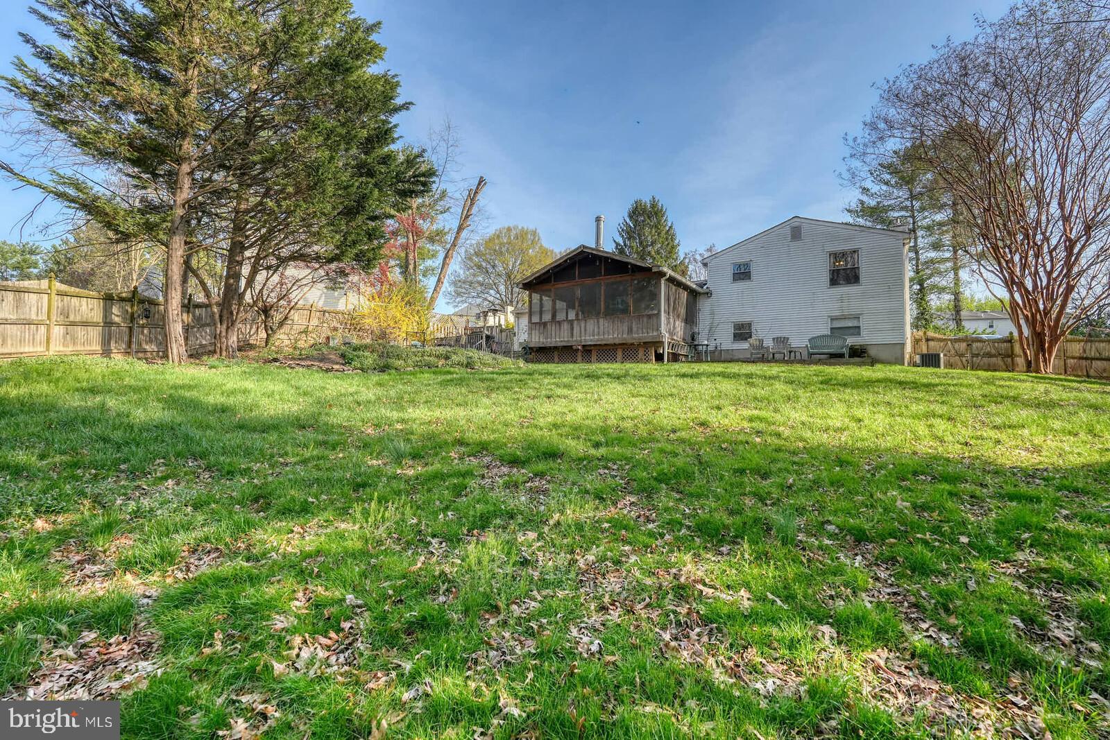 HUNTERS WOODS - Residential