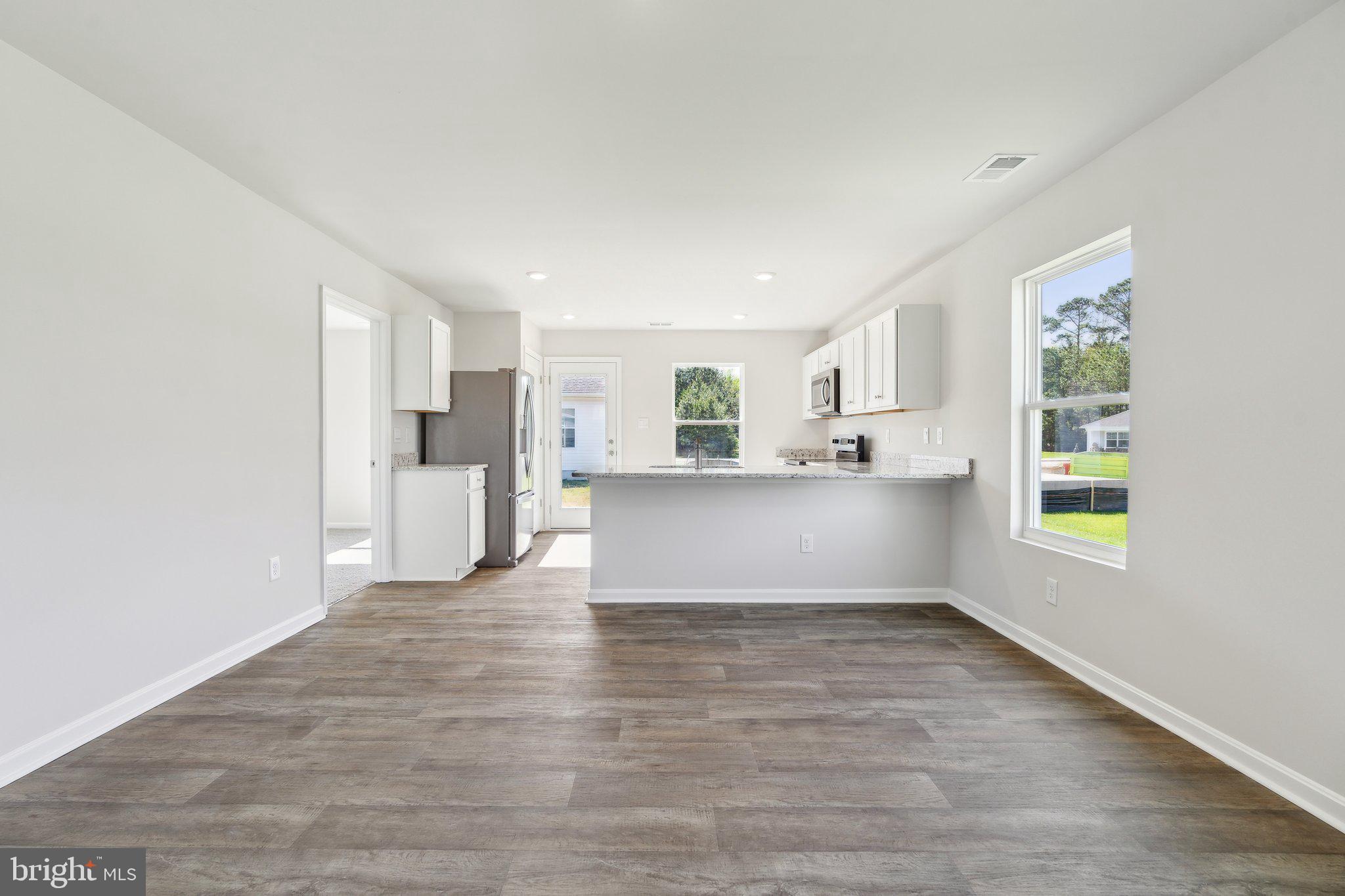 KINNAMON MEADOWS - Residential