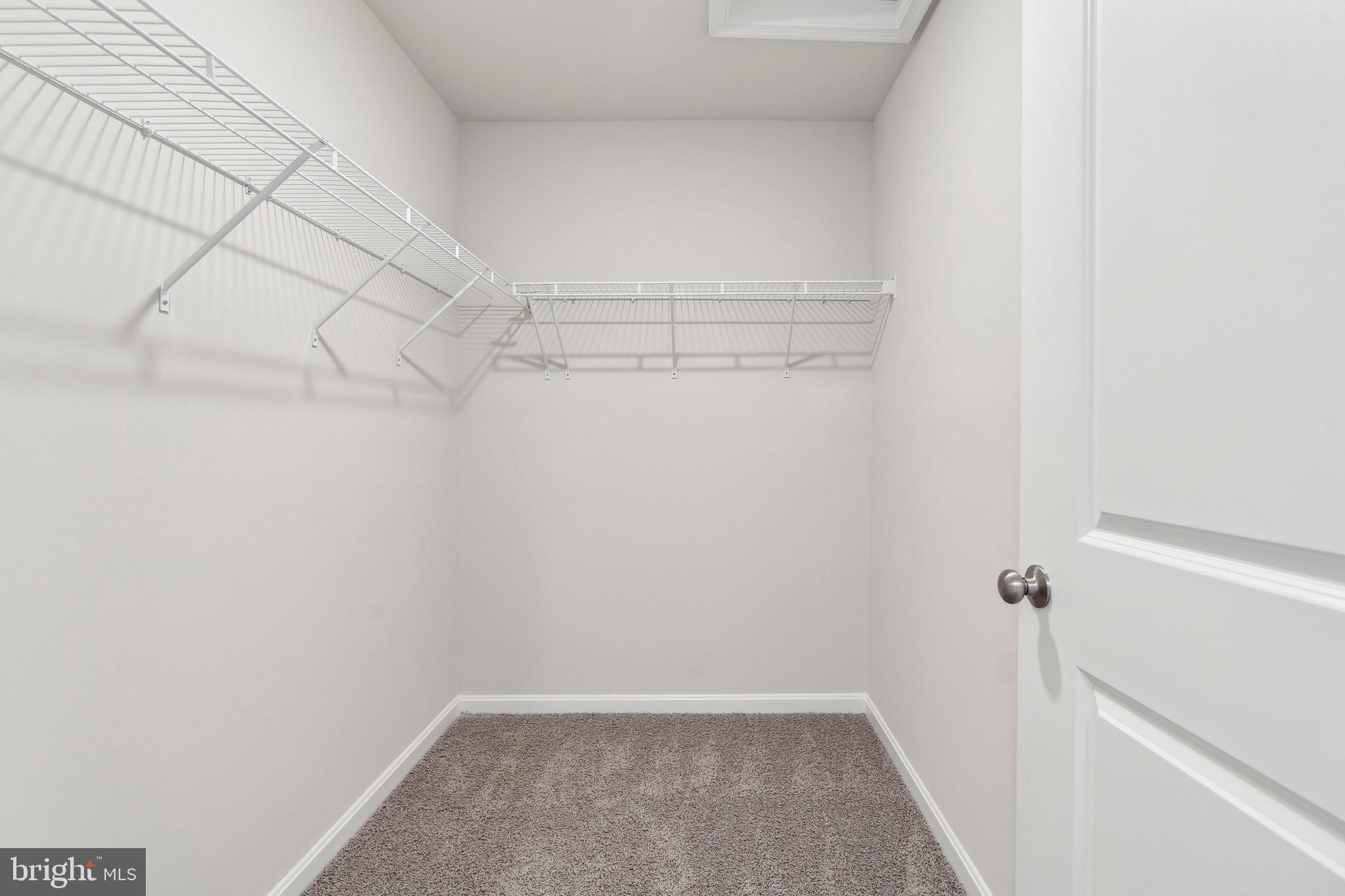 KINNAMON MEADOWS - Residential