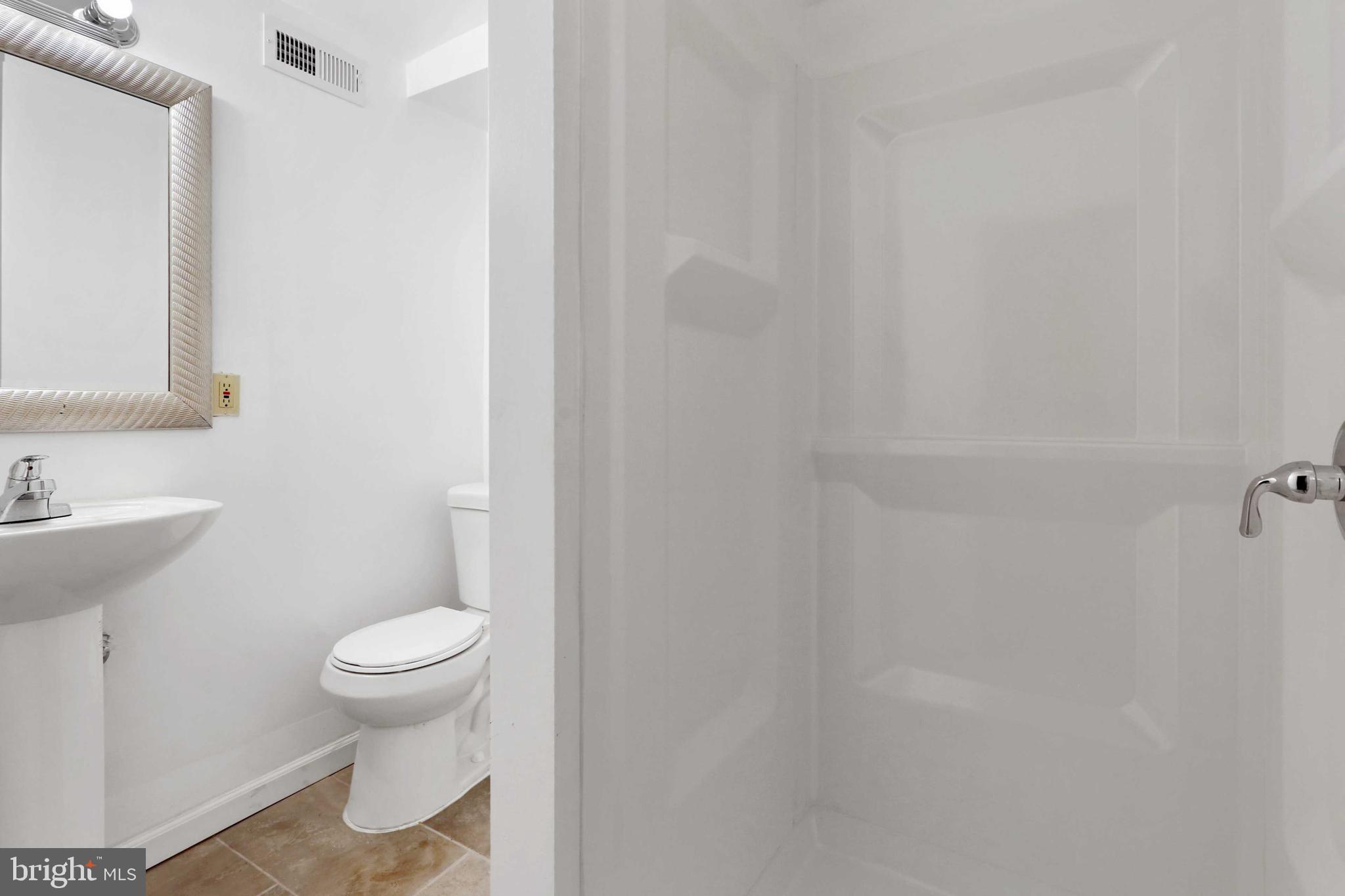 BIDDLE STREET - Residential