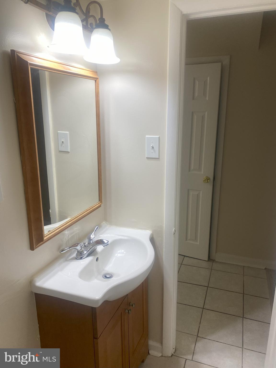 WESTVIEW TERRACE - Residential Lease