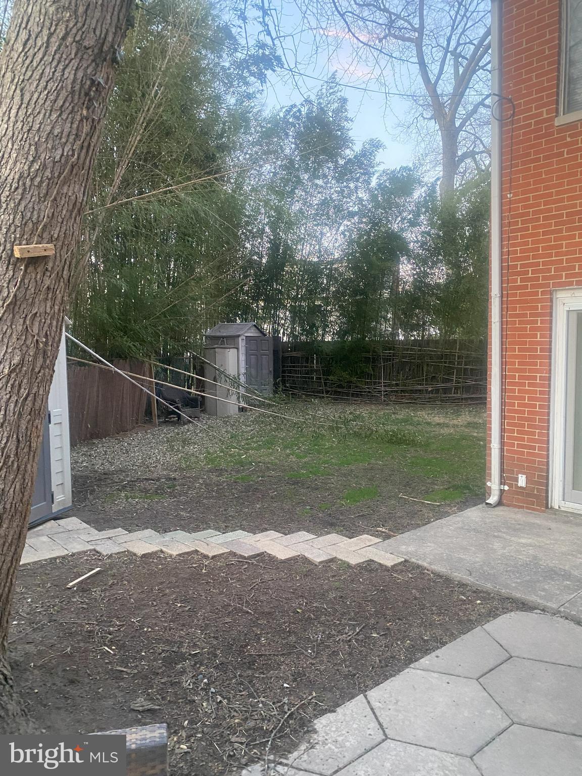 WESTVIEW TERRACE - Residential Lease