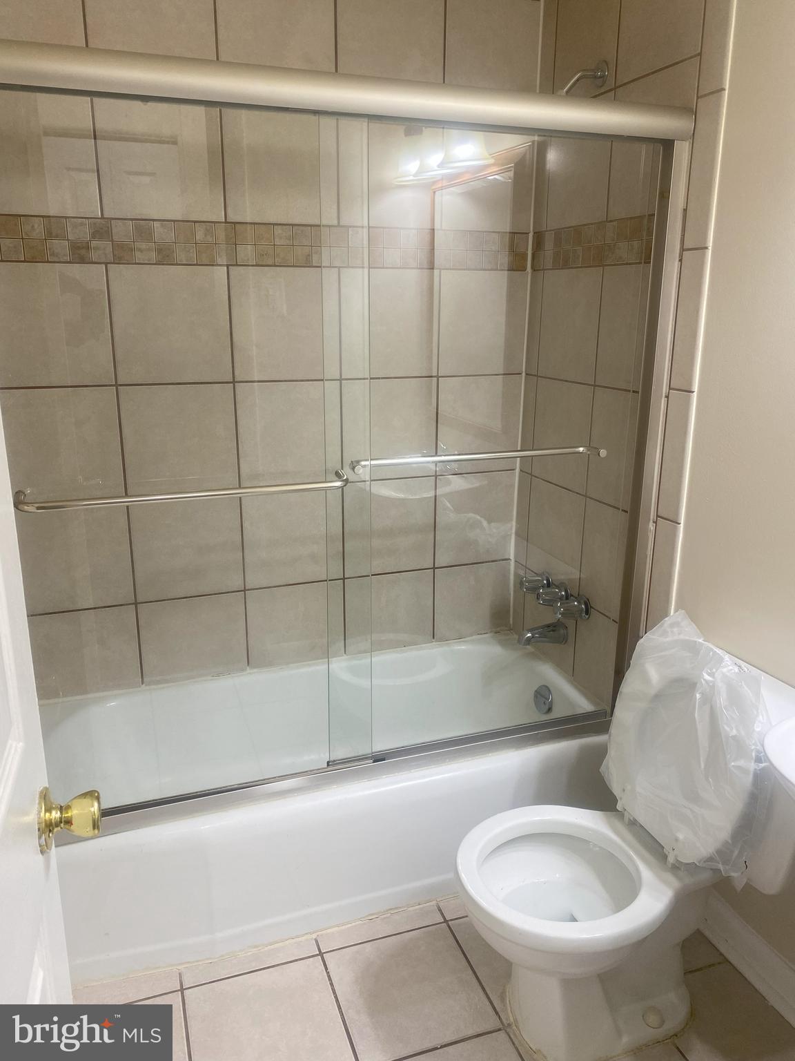 WESTVIEW TERRACE - Residential Lease