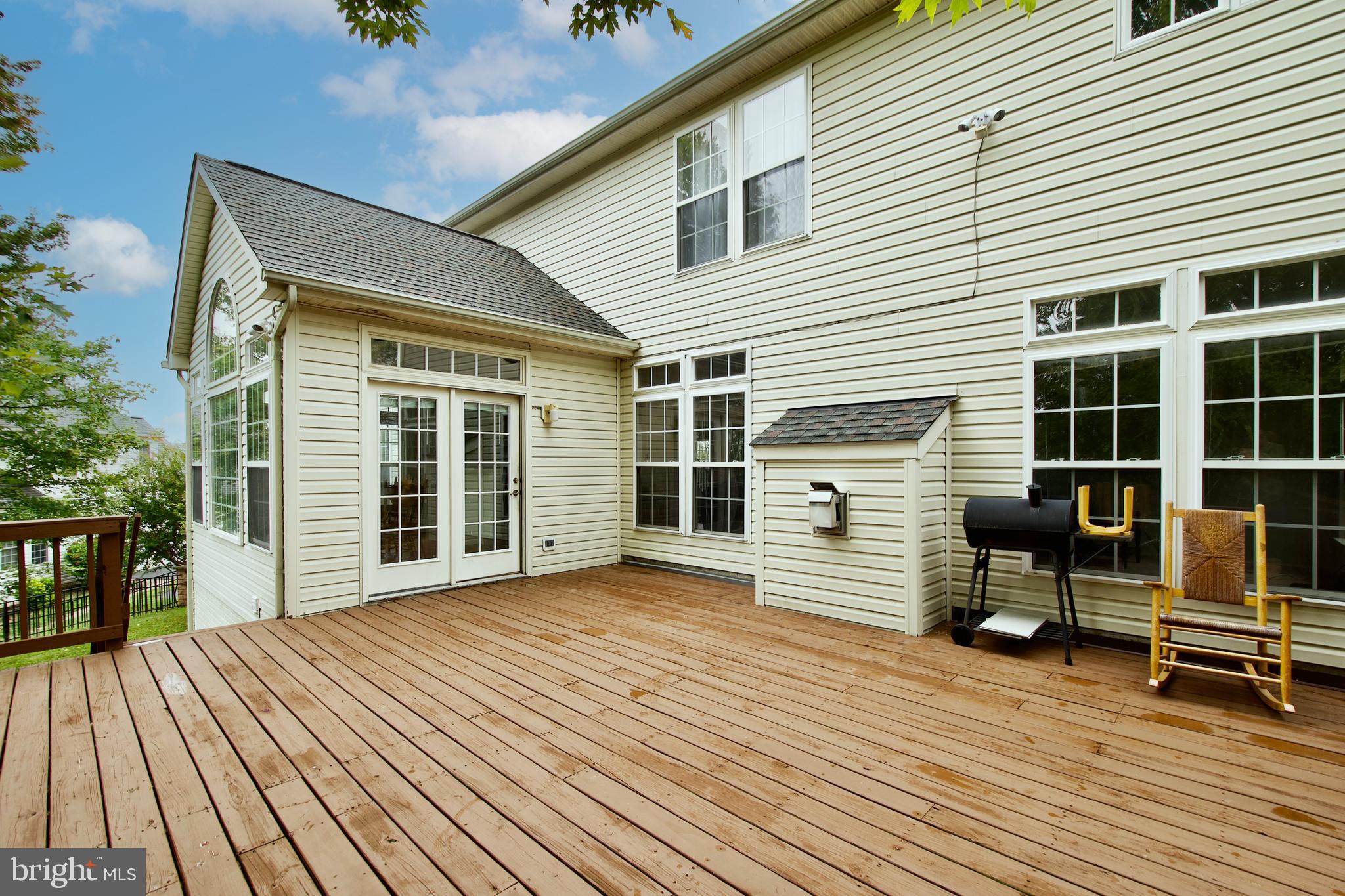 DAWSON LANDING - Residential