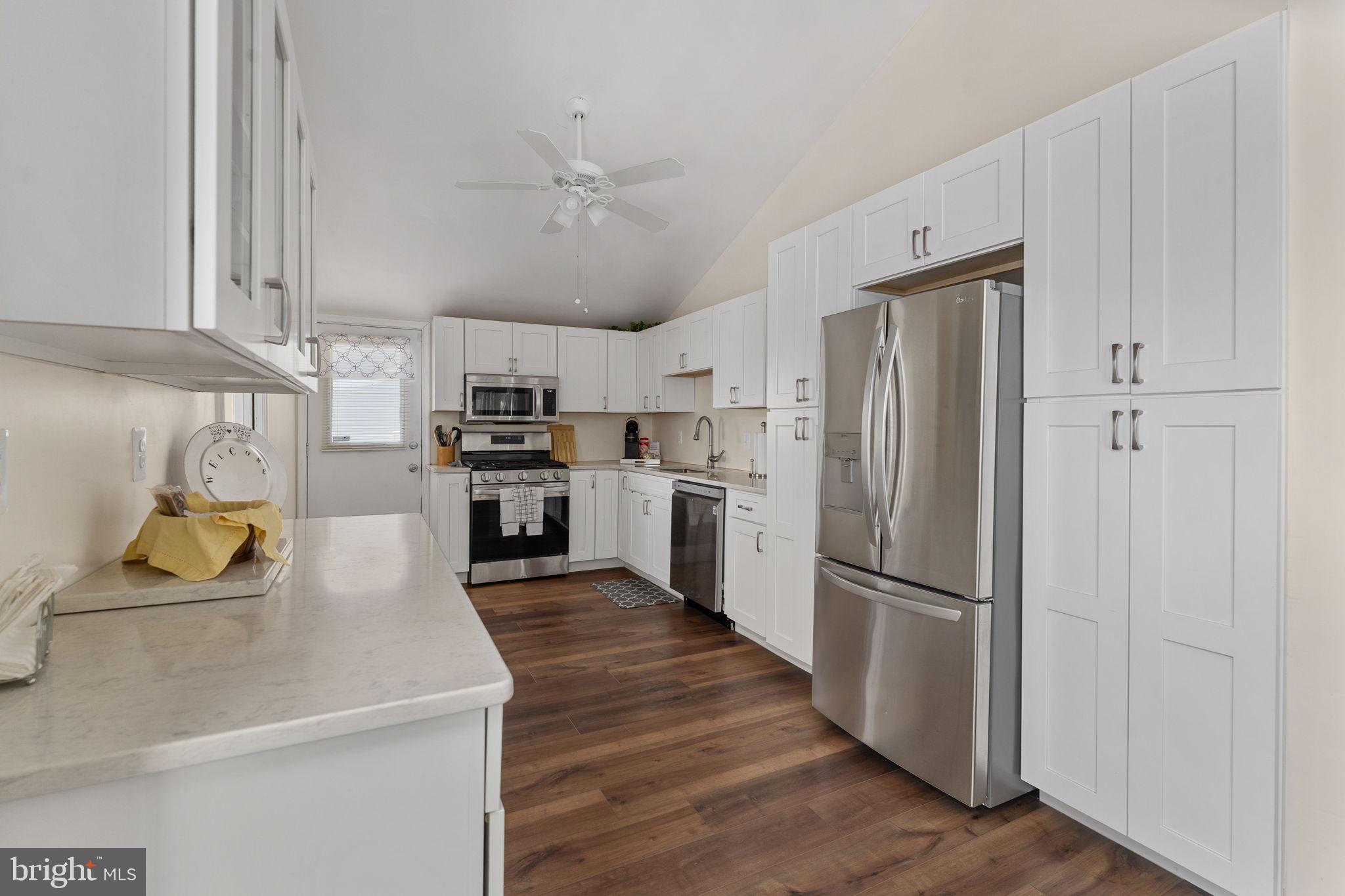 POTOMAC SHORES - Residential