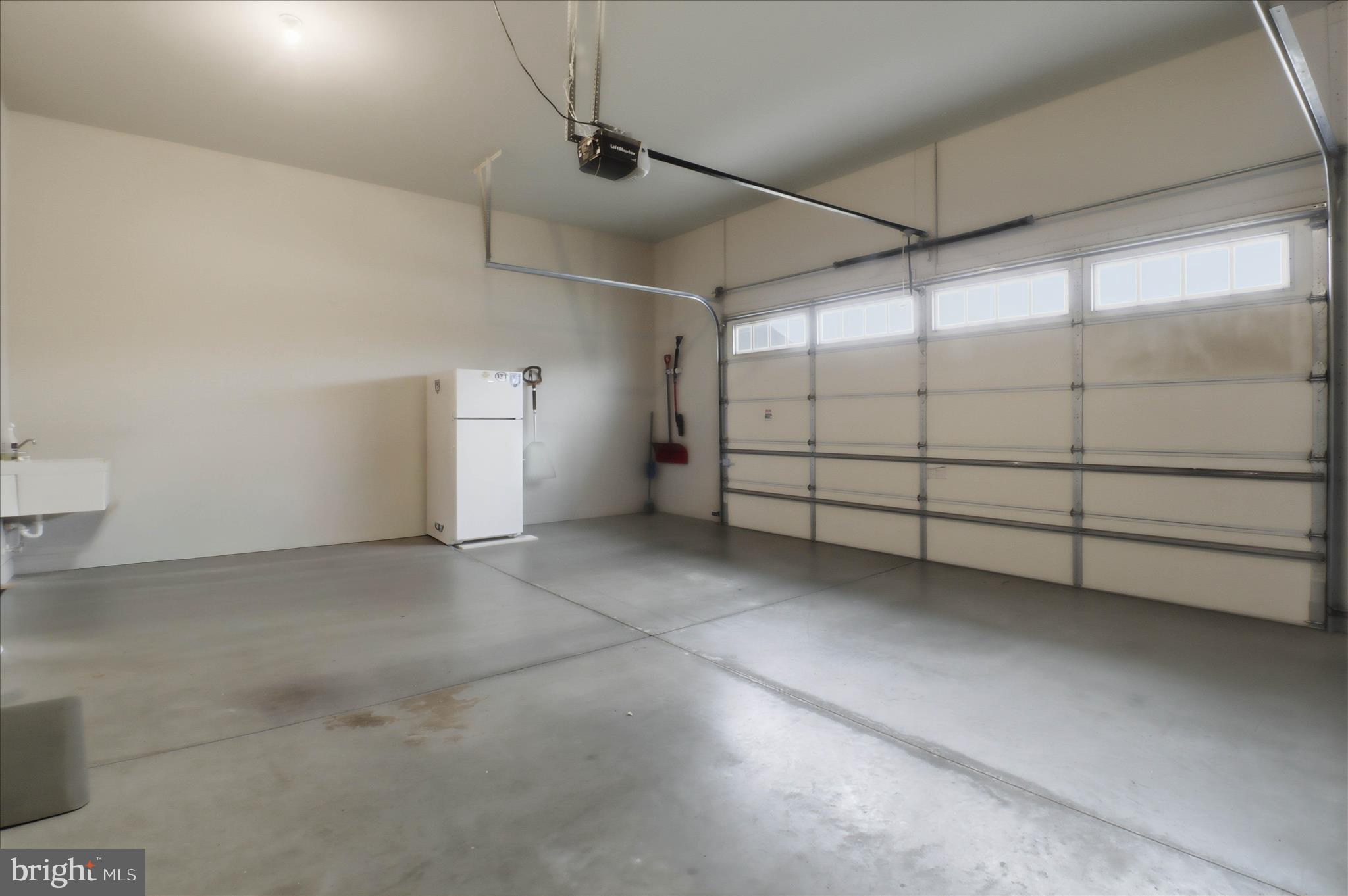 STONEHENGE RESERVE - Residential