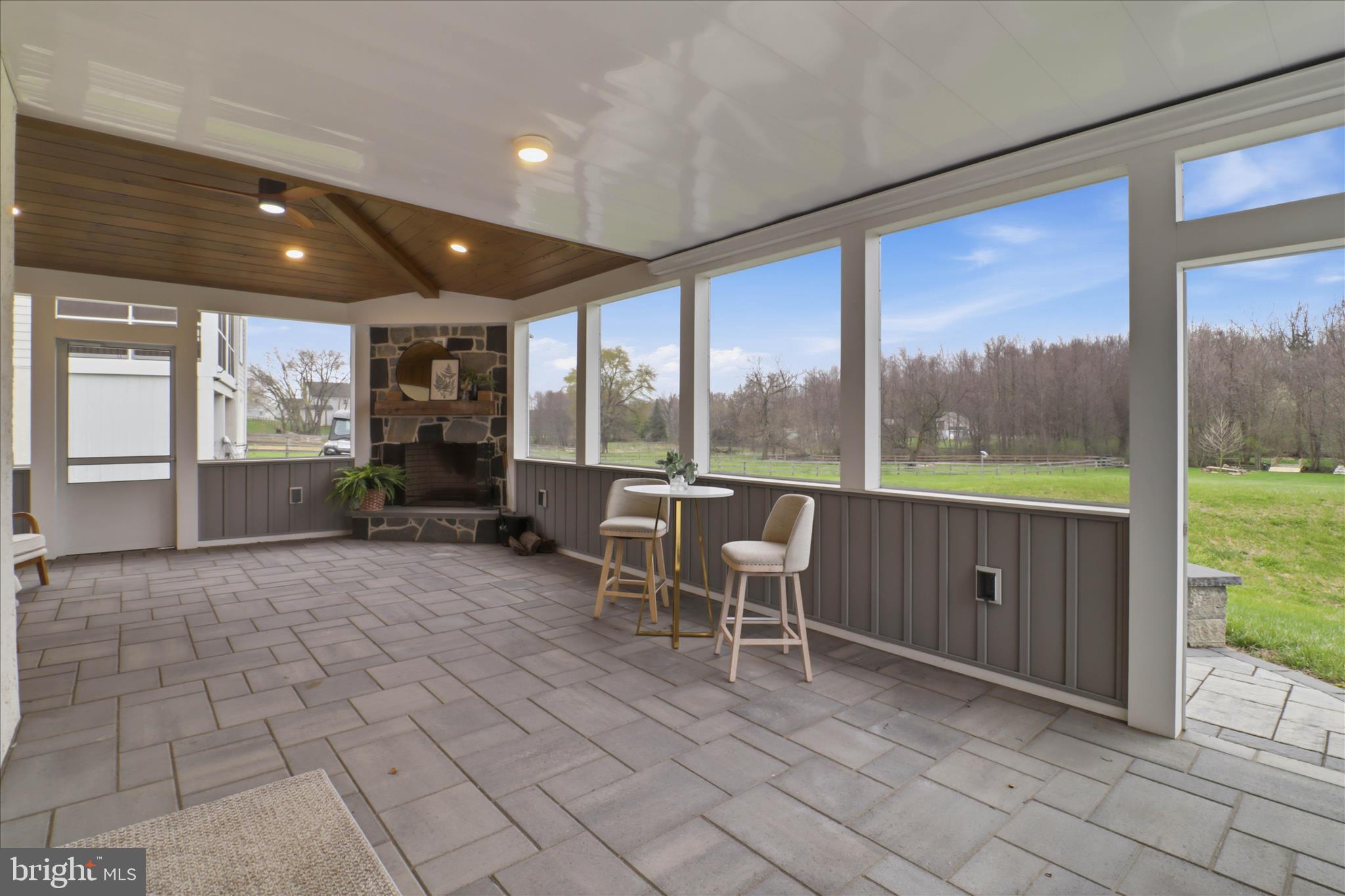 STONEHENGE RESERVE - Residential