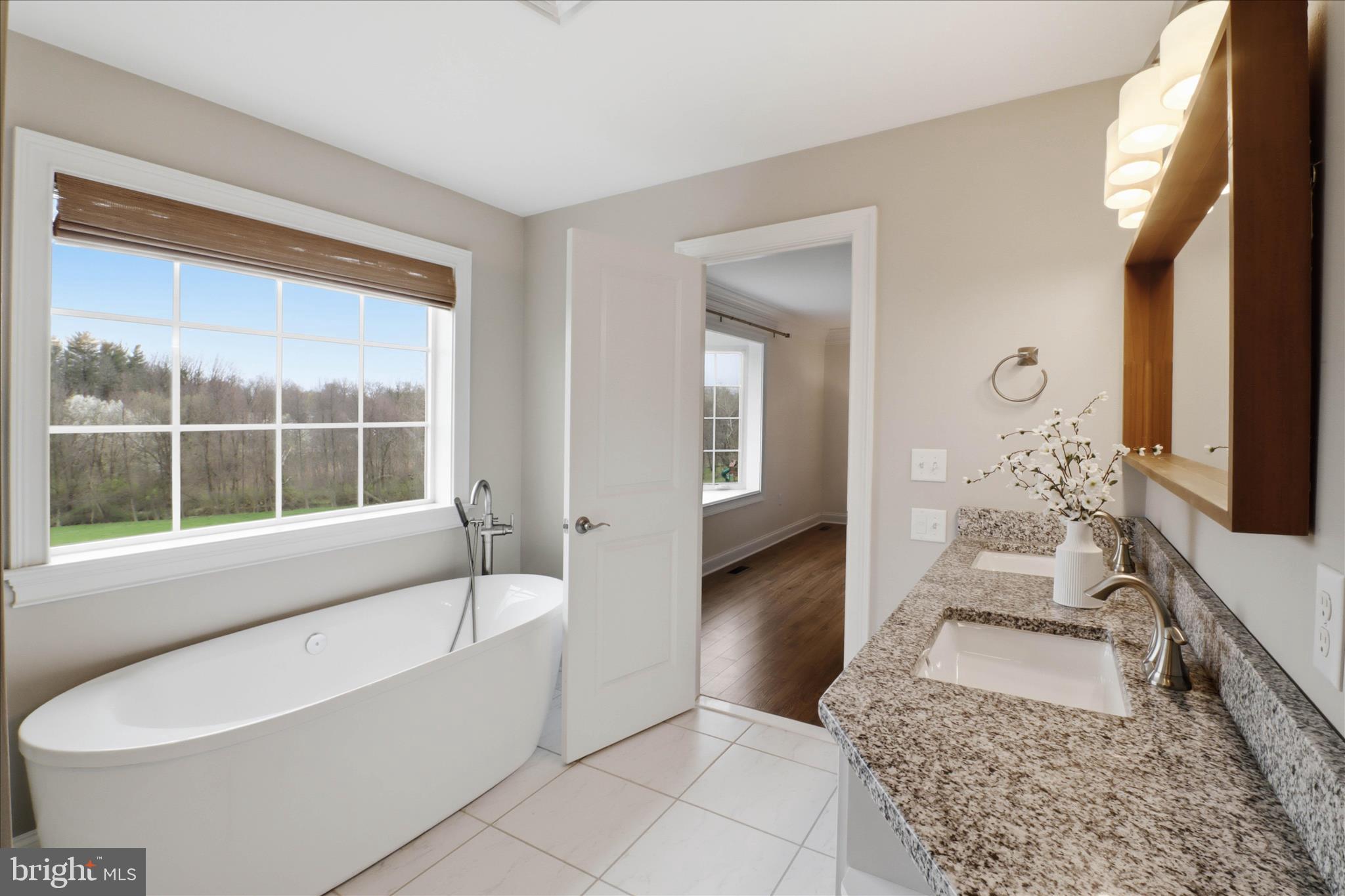 STONEHENGE RESERVE - Residential